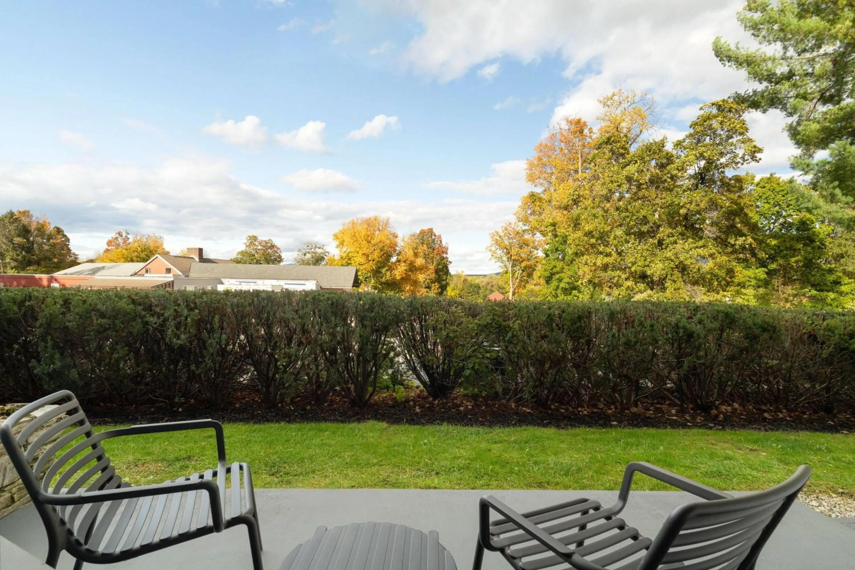 Photo of the whole room in Hotel Vervana, Trademark Collection by Wyndham