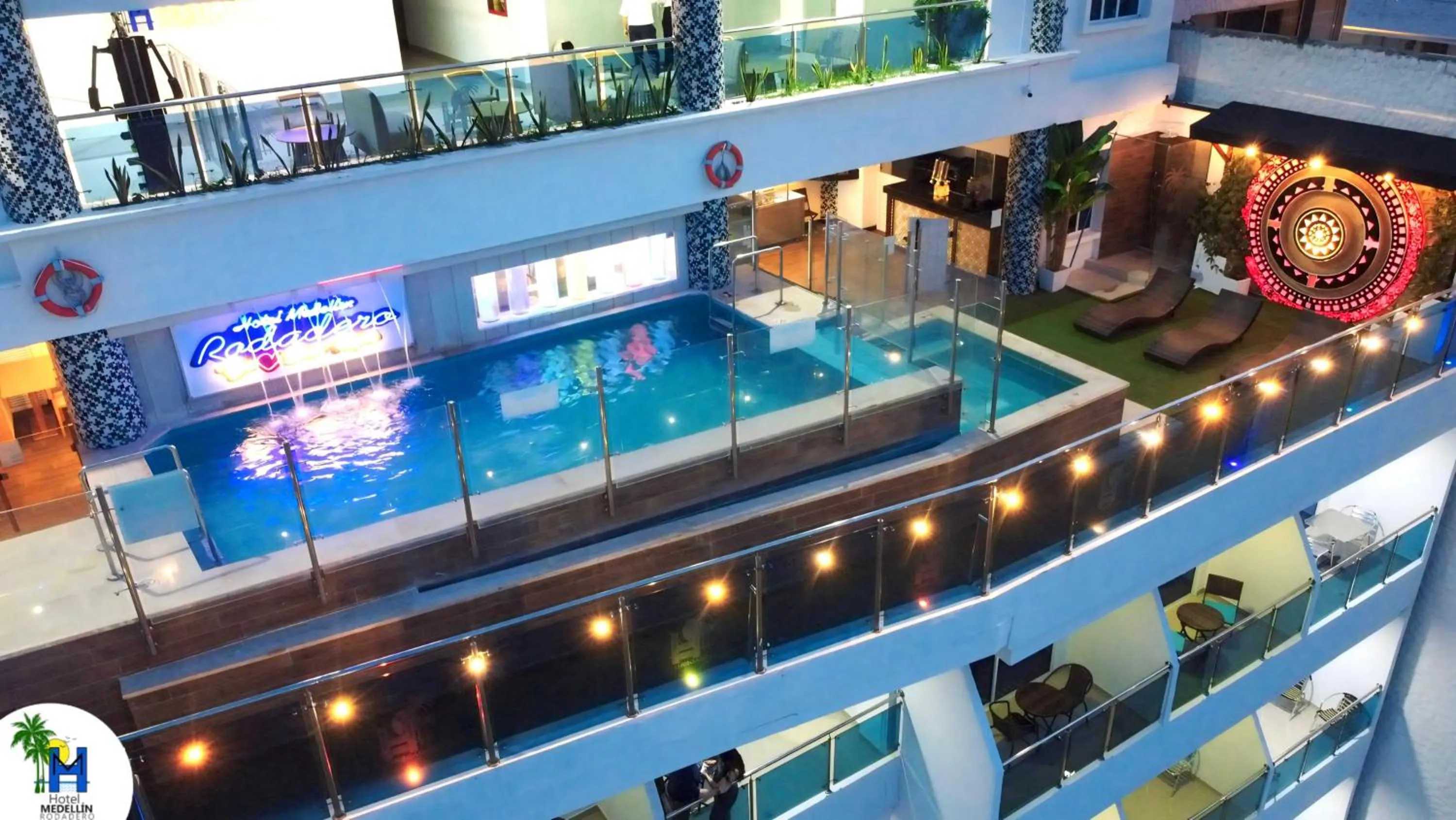 Pool view in Hotel Medellín Rodadero
