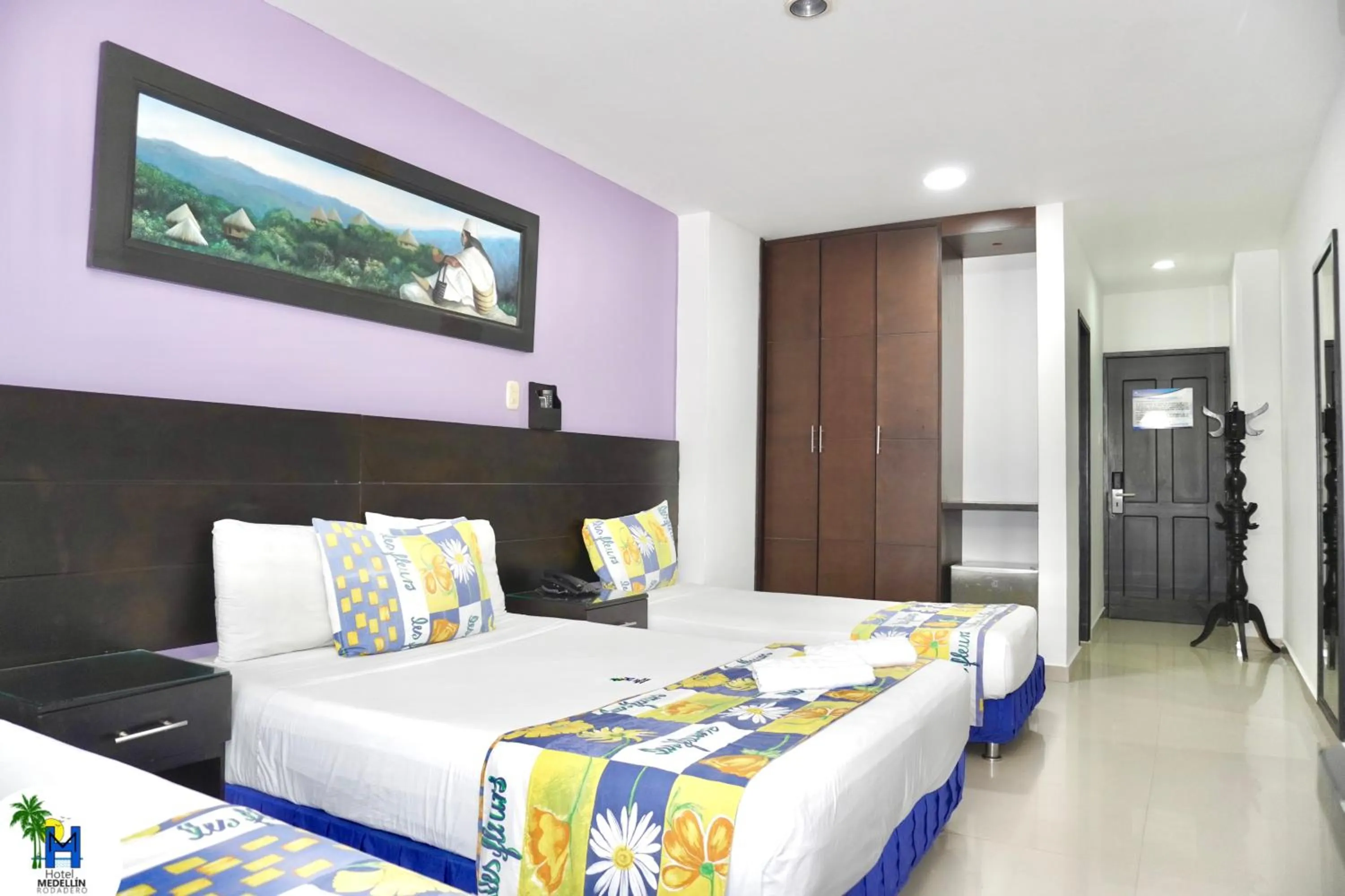 Photo of the whole room, Bed in Hotel Medellín Rodadero