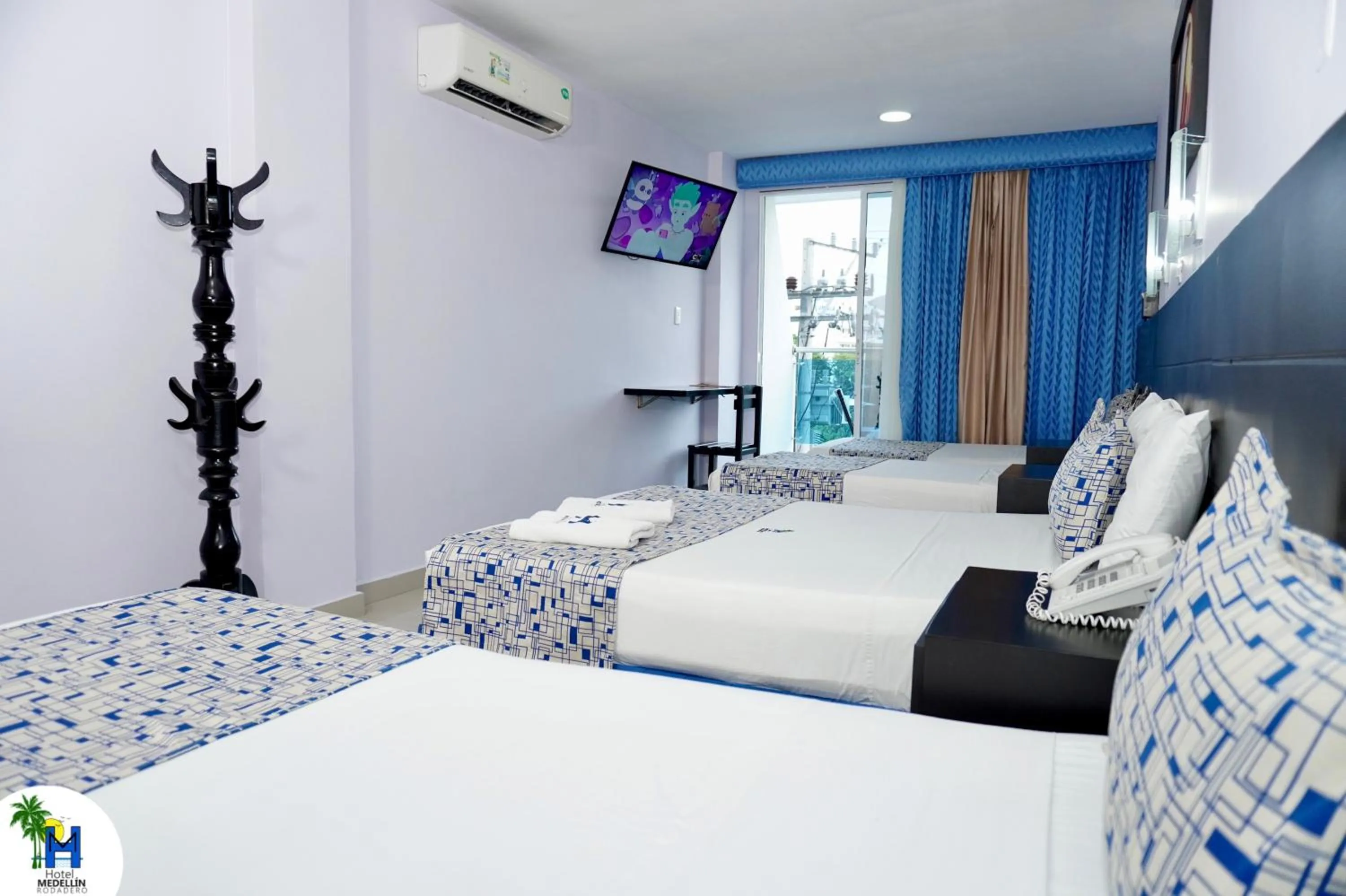 Photo of the whole room, Bed in Hotel Medellín Rodadero