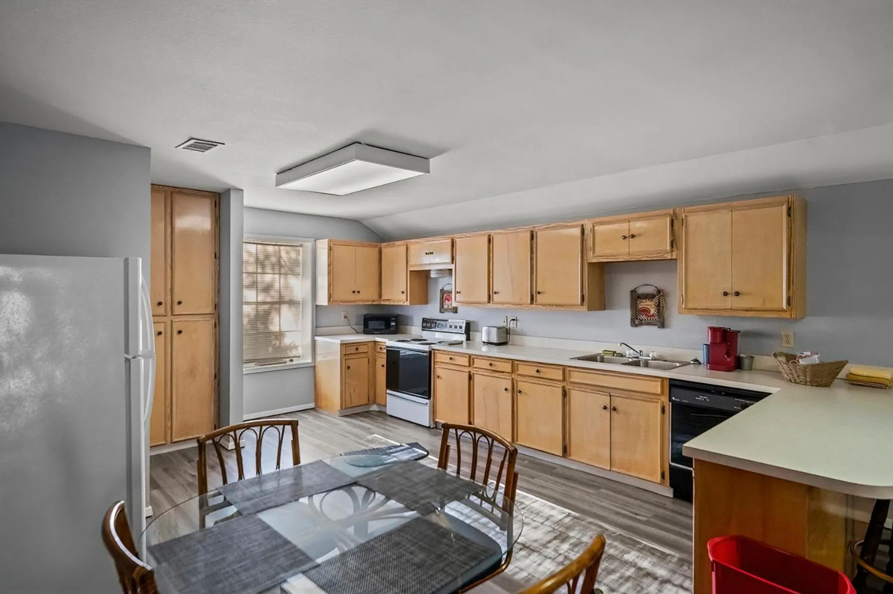 Axtons Bass City Lake Front Resort