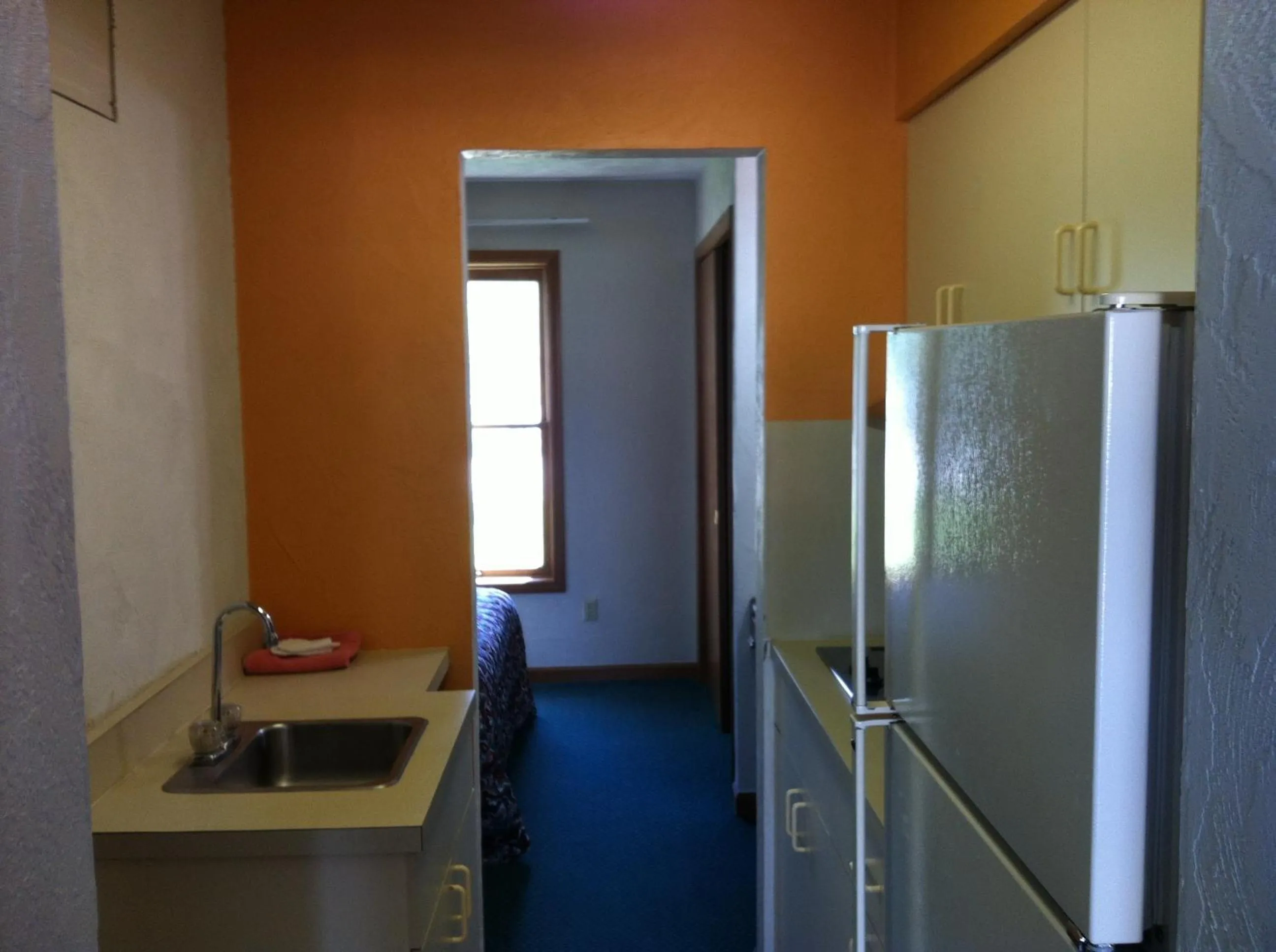 East Street Inn & Suites