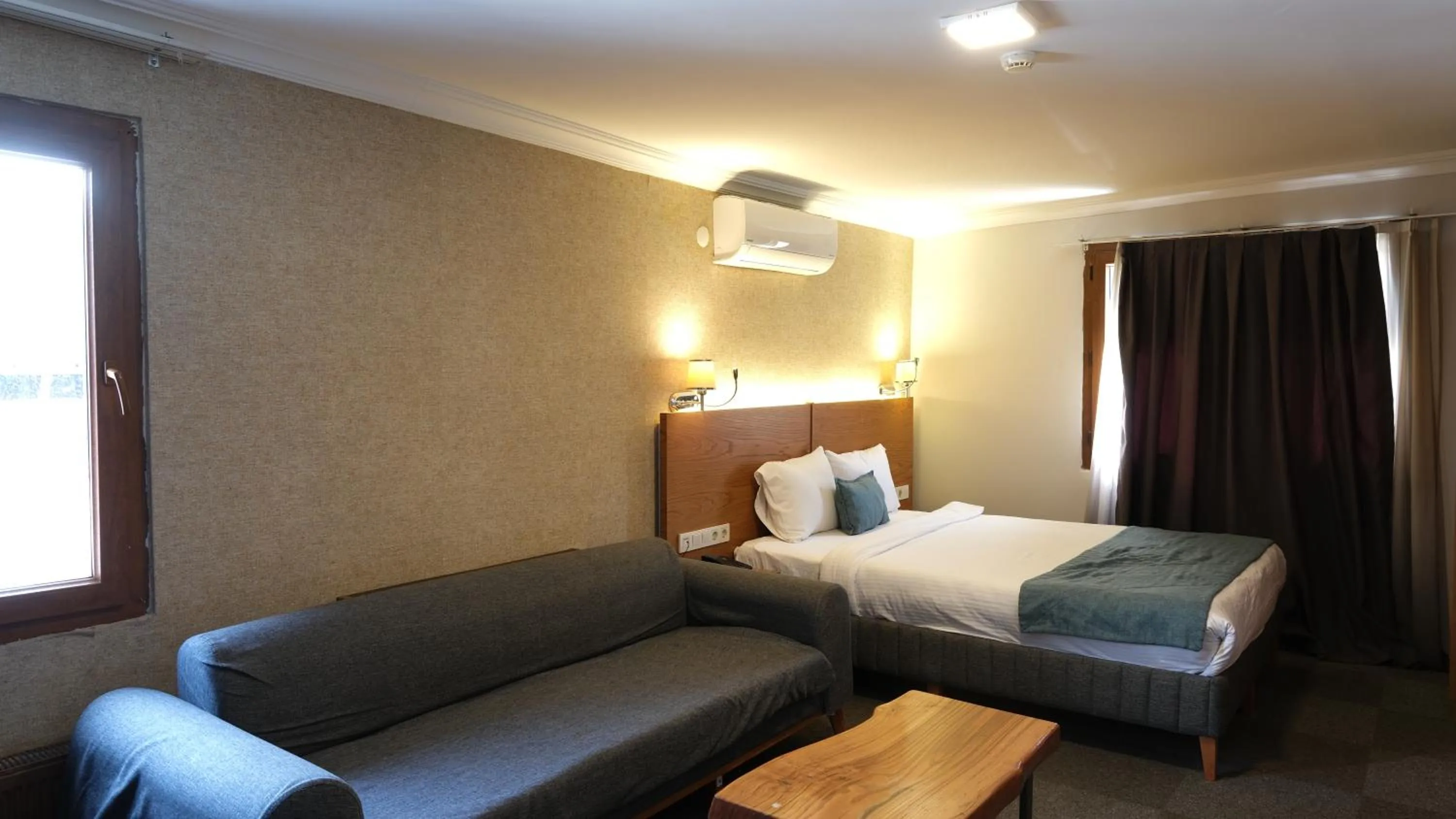 Bed in Varyant Hotel