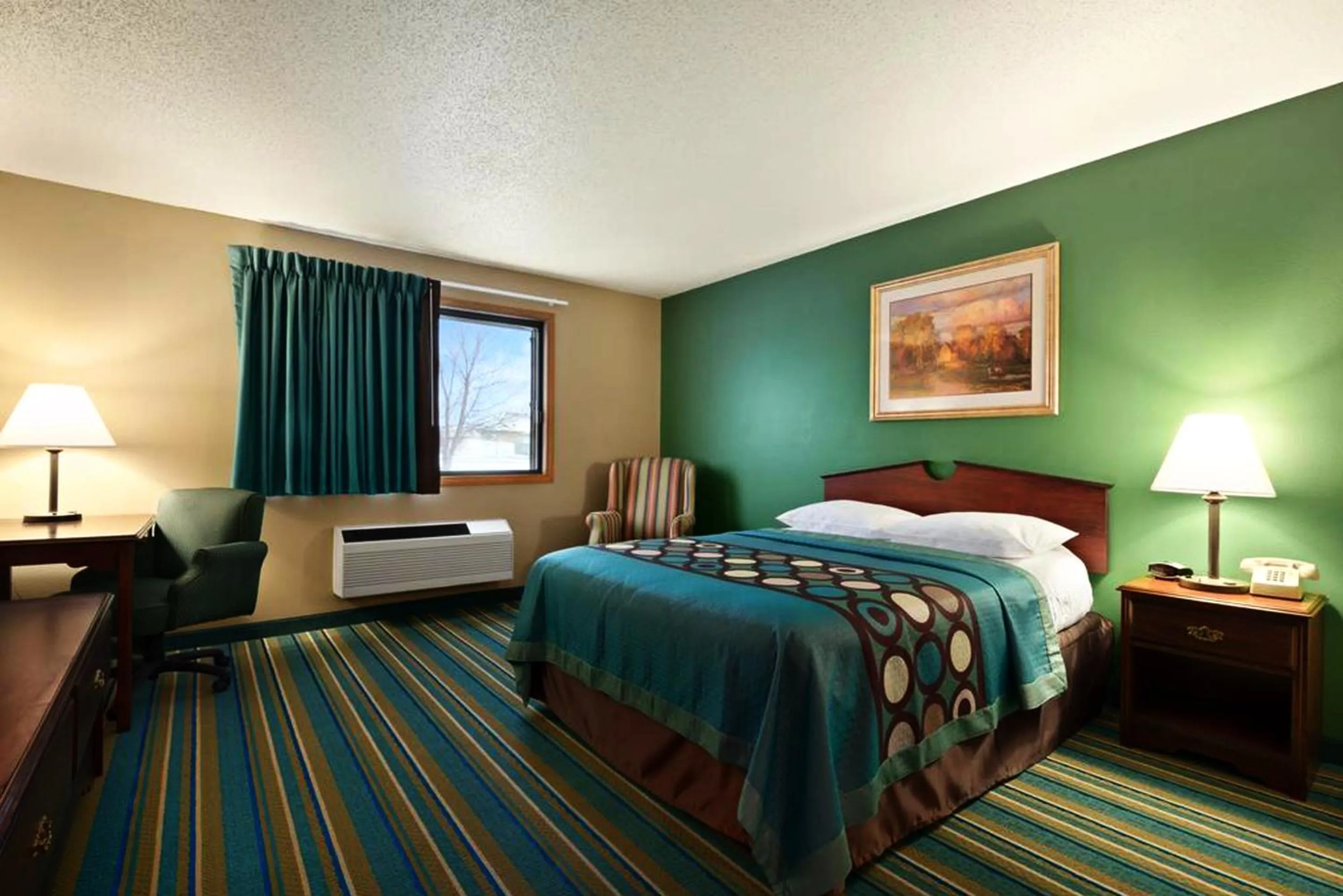 Family Suite in Coratel Inn & Suites by Jasper New Richmond