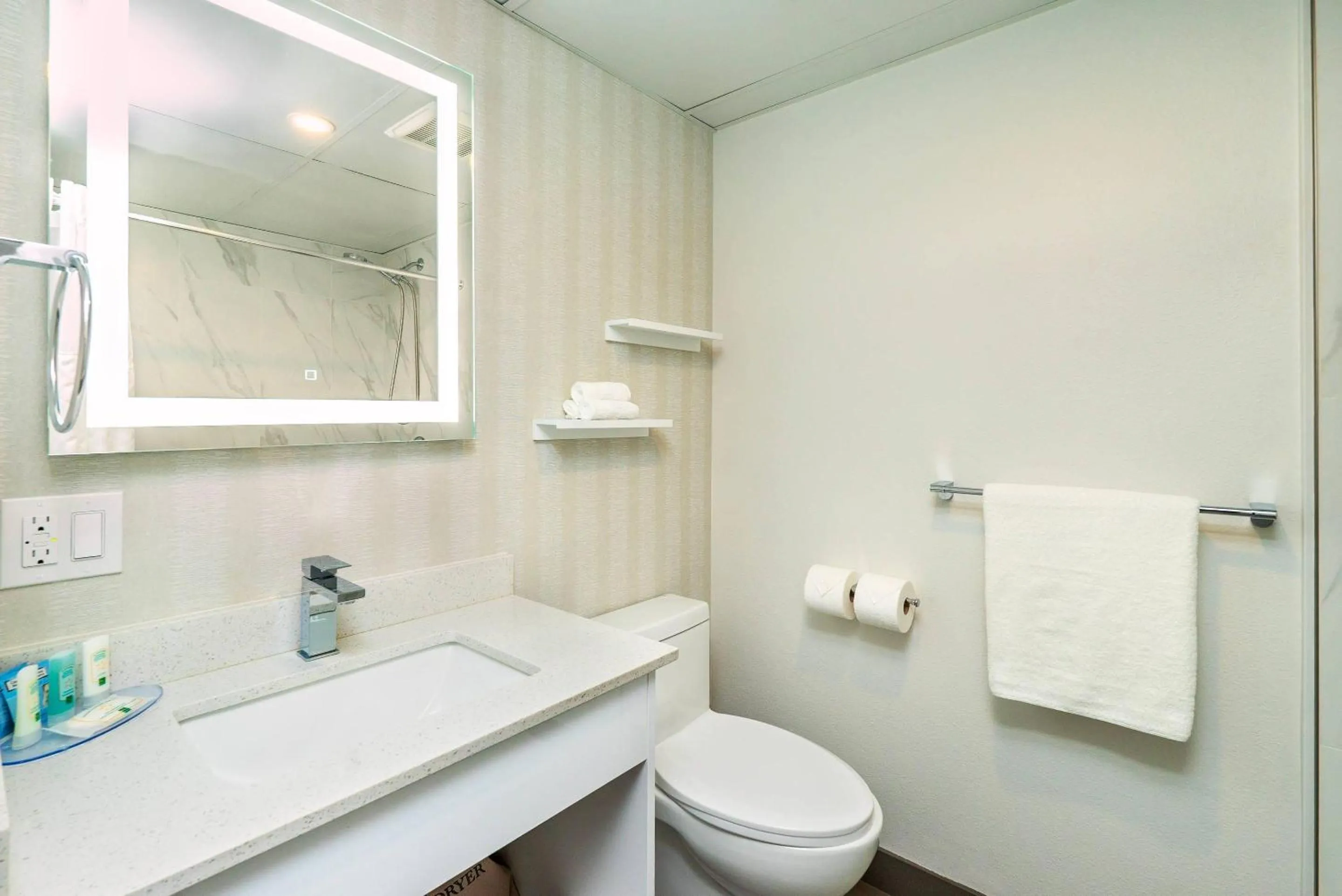 Bedroom in Quality Inn & Suites