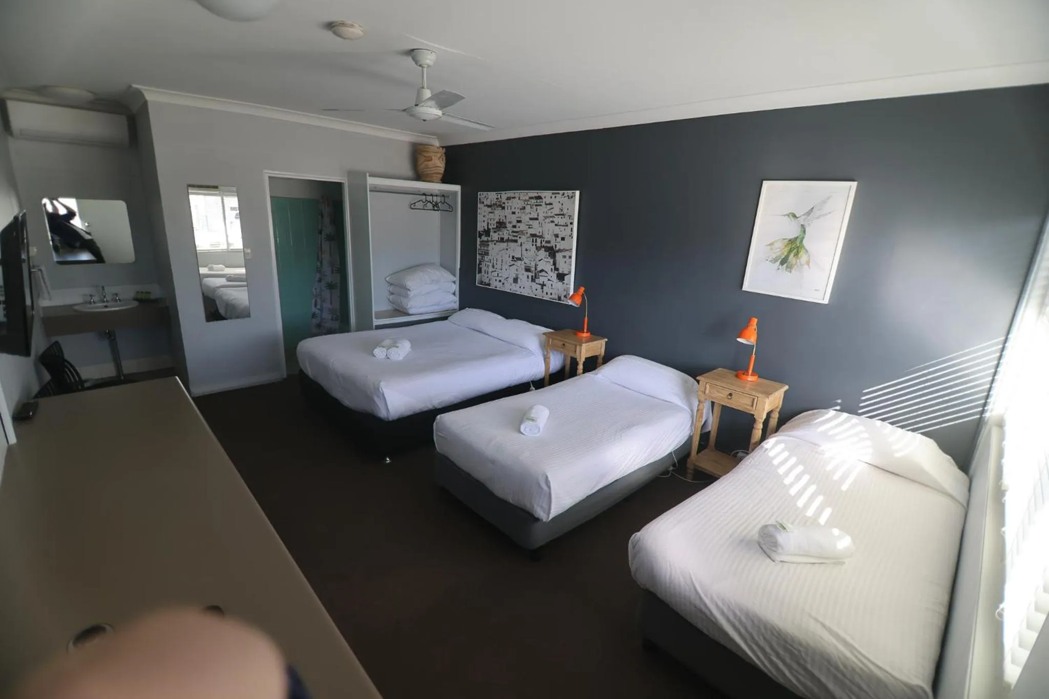 Bed in Motel Melrose