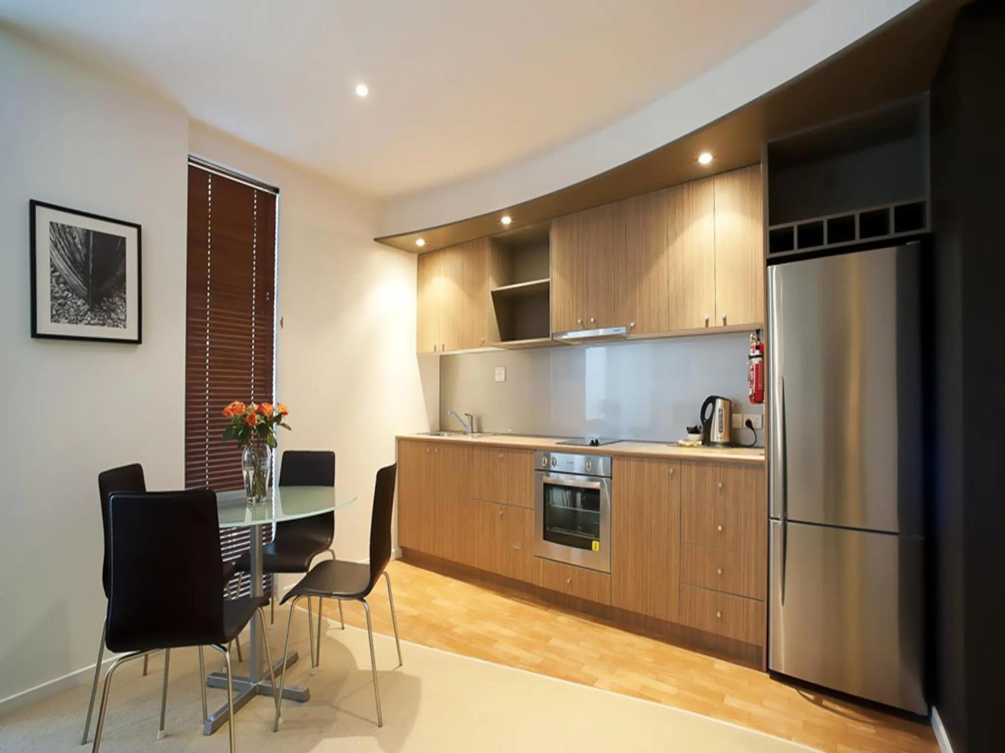 Kitchen or kitchenette in The Waves Apartments