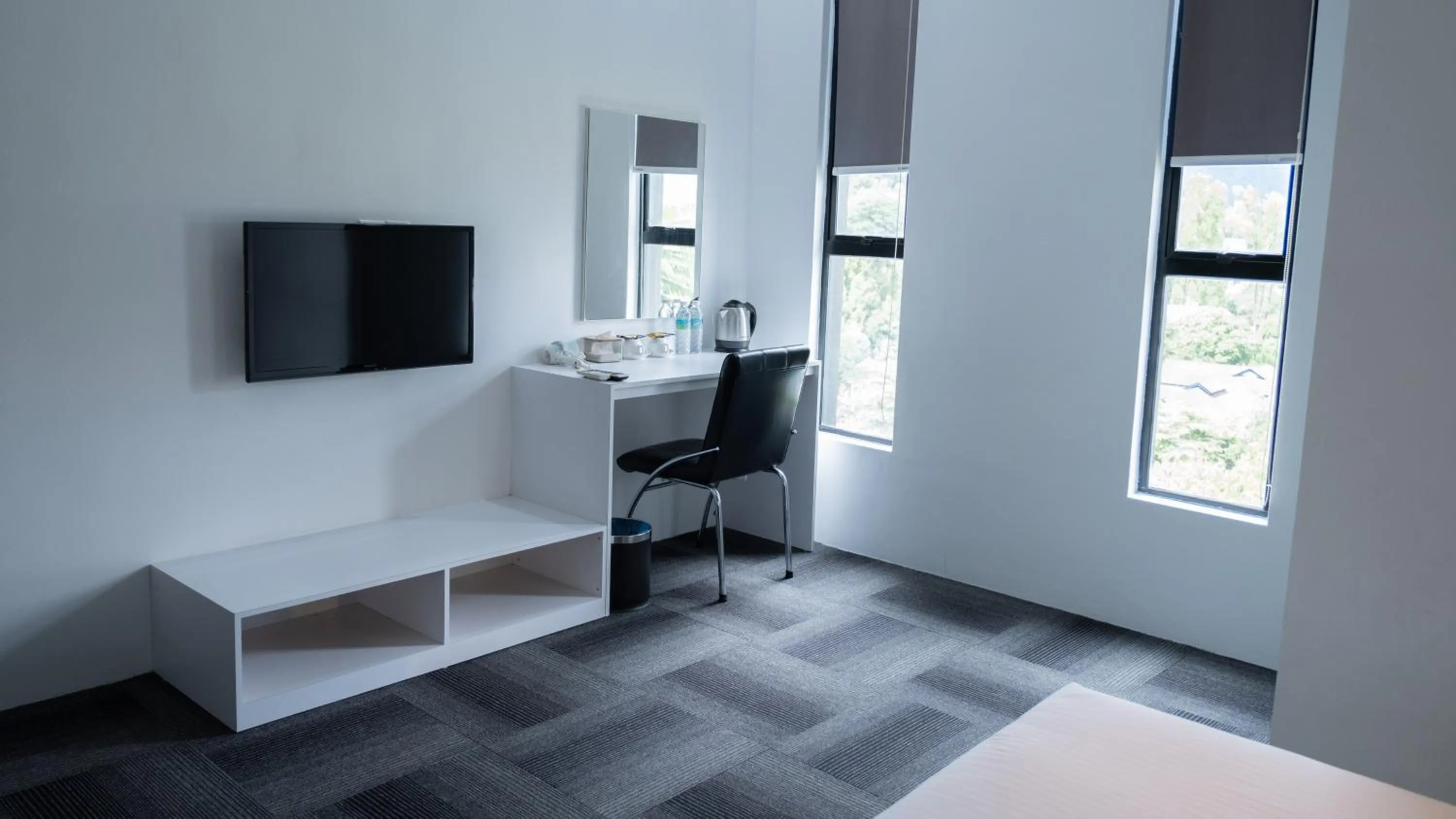 Bedroom in Beverly Hotel