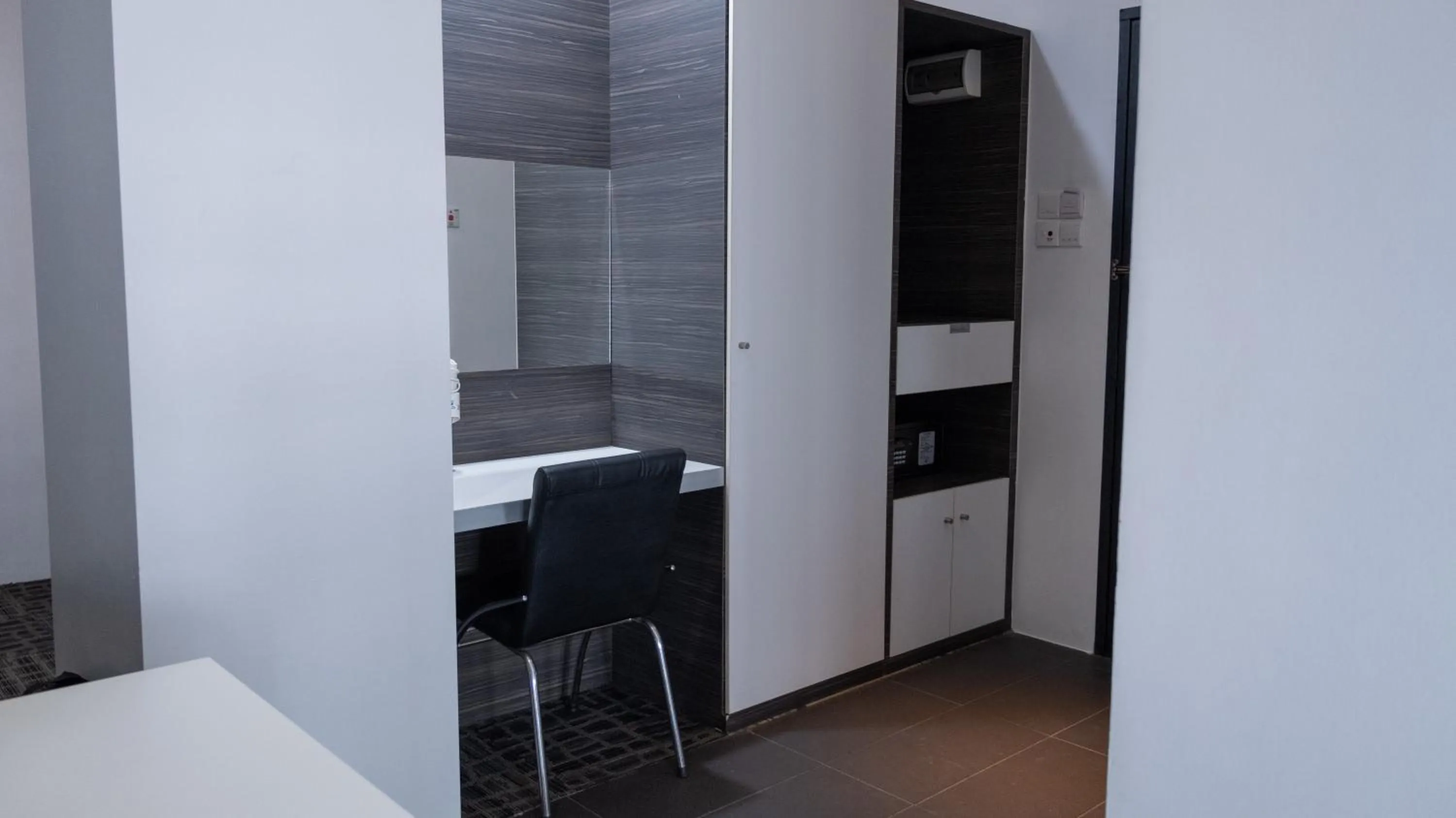 hair dresser in Beverly Hotel