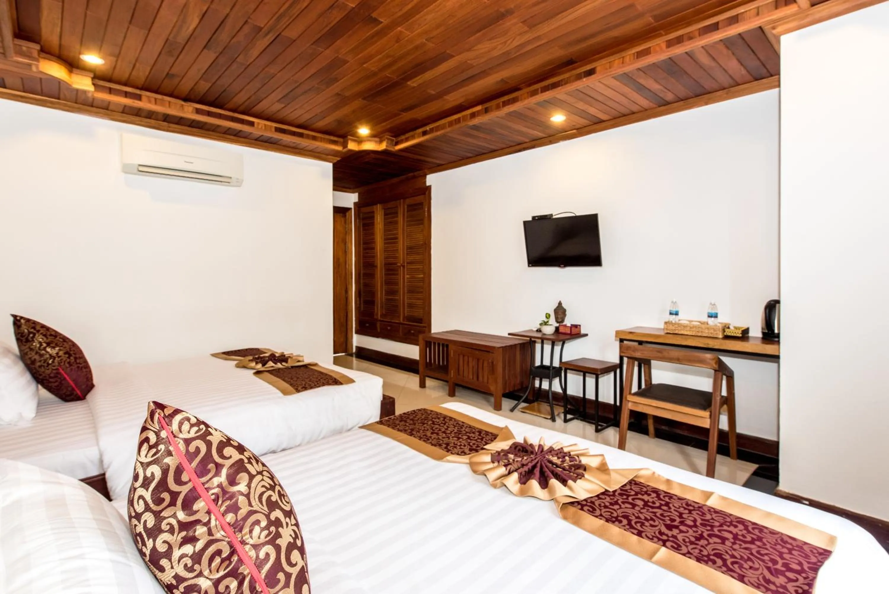 Bedroom, Bed in P5 Angkor Residence