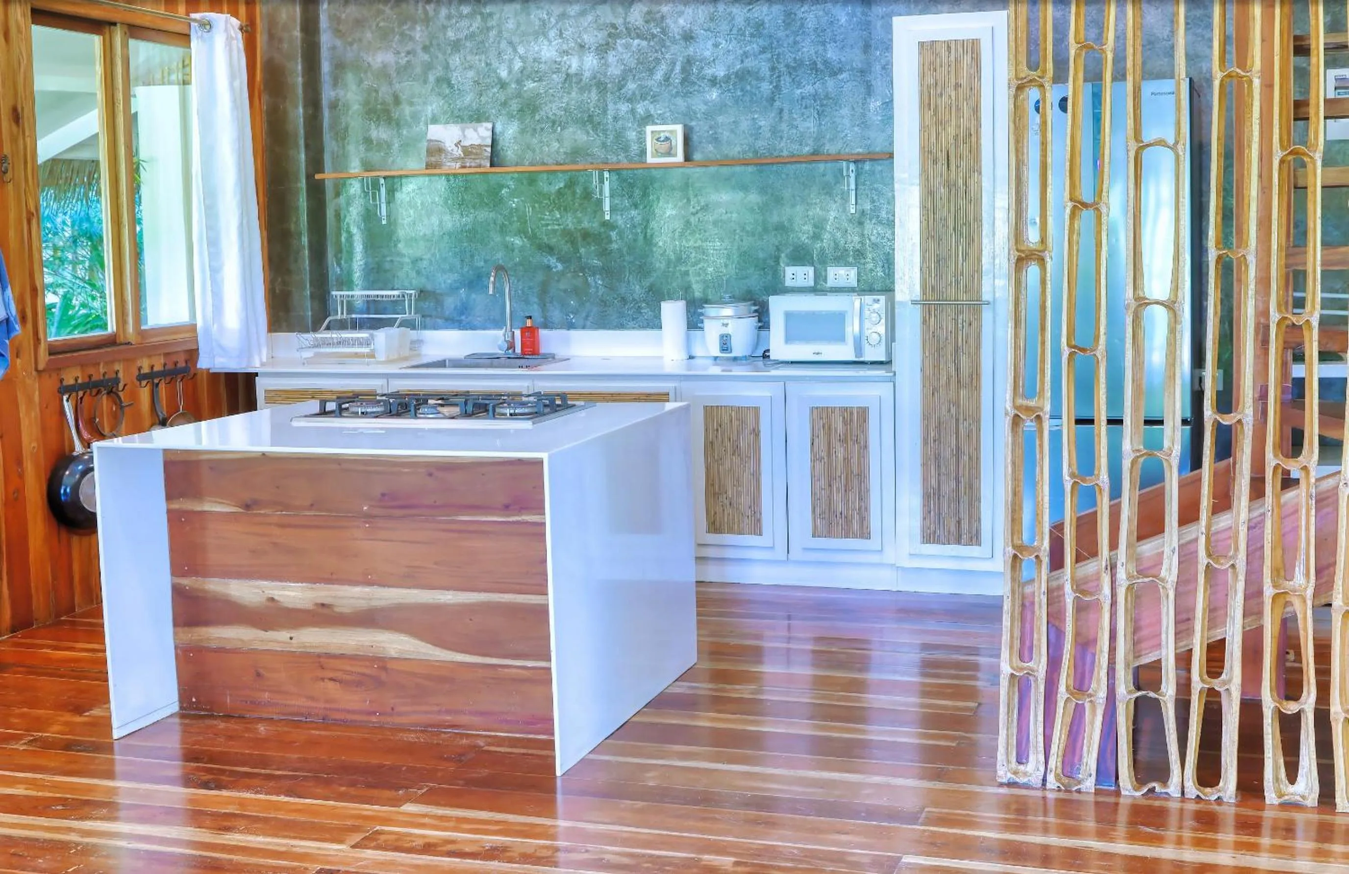 Kitchen or kitchenette in Fox & The Firefly Cottages