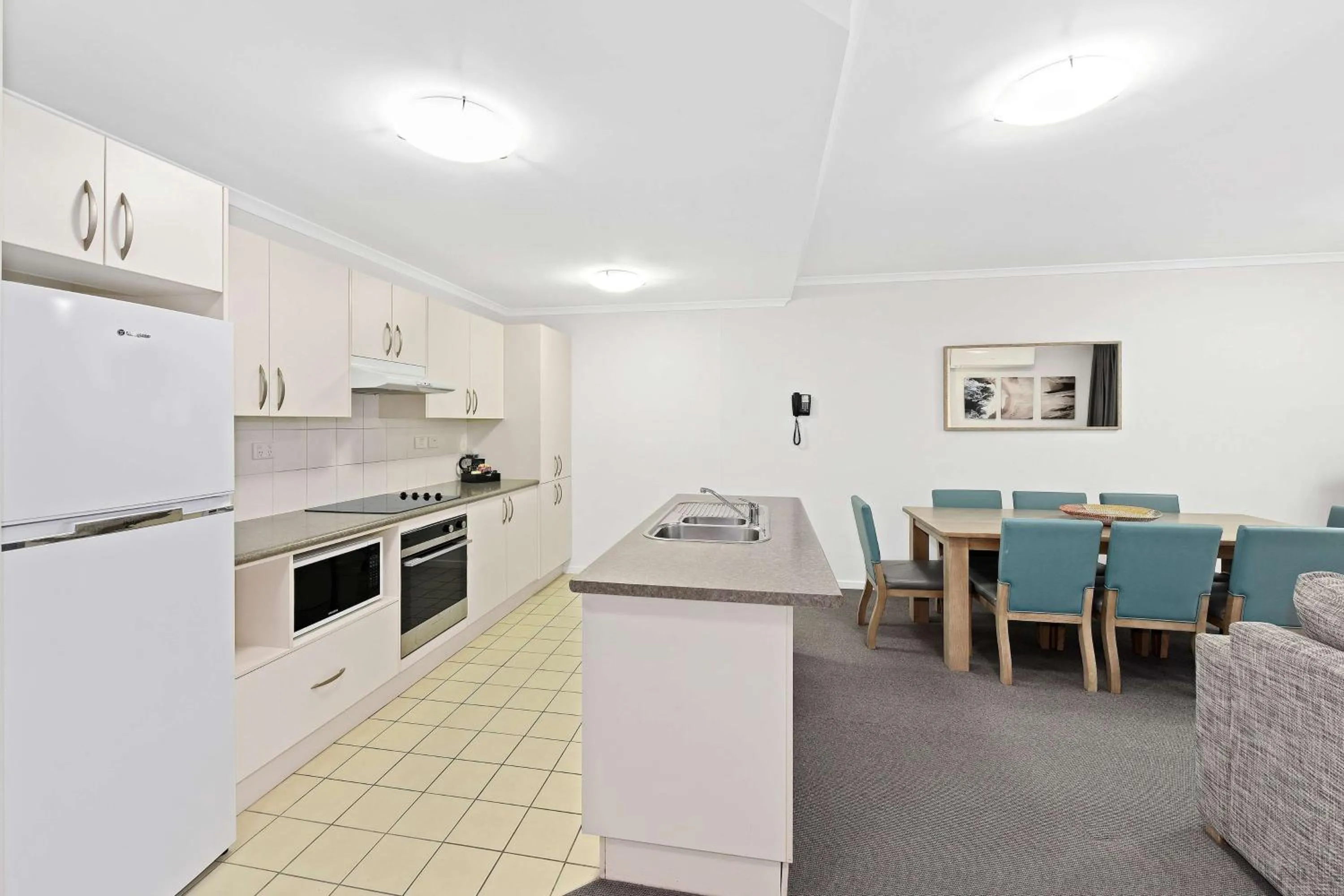 Kitchen or kitchenette in Club Wyndham Flynns Beach, Trademark Collection by Wyndham