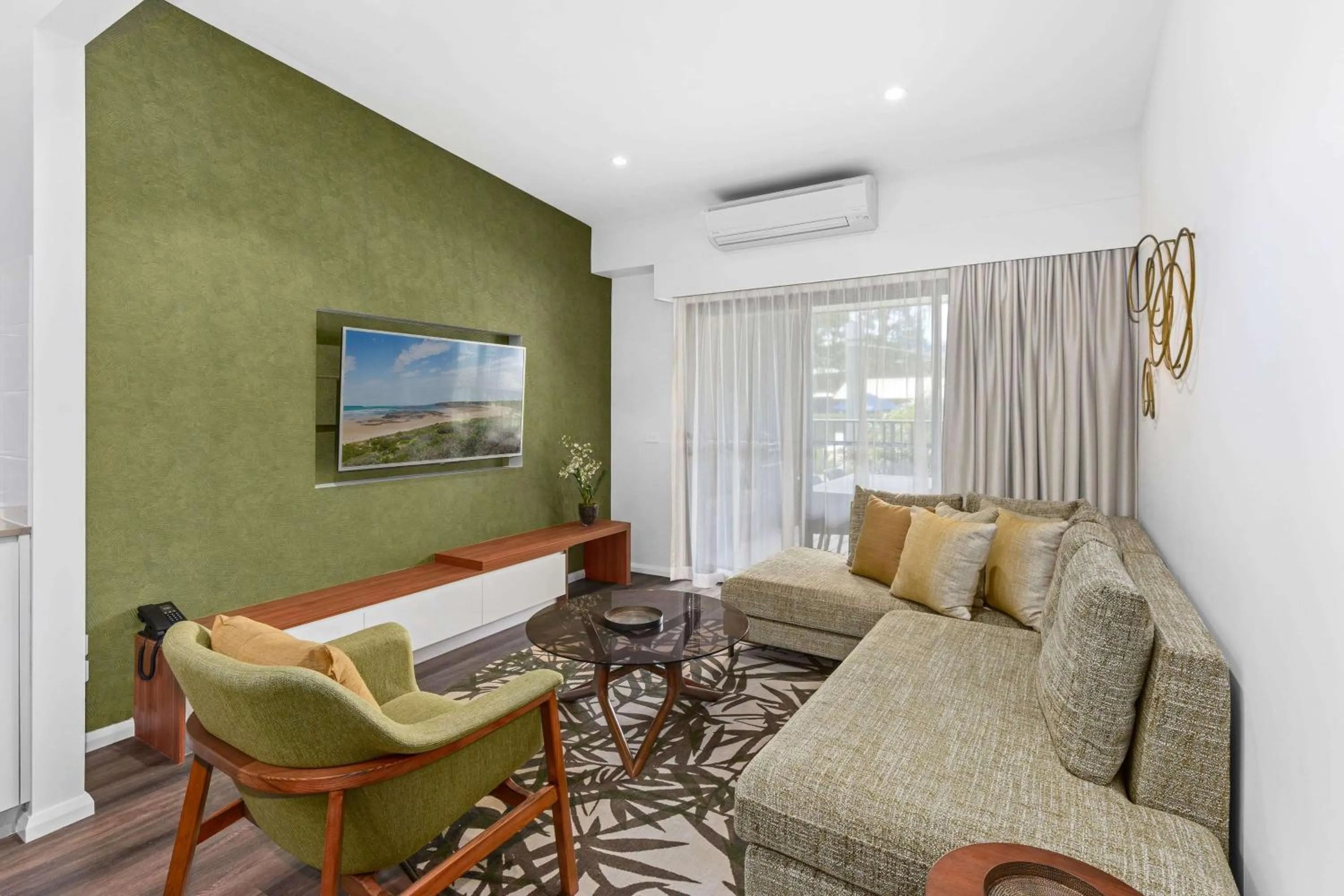 Photo of the whole room in Club Wyndham Flynns Beach, Trademark Collection by Wyndham