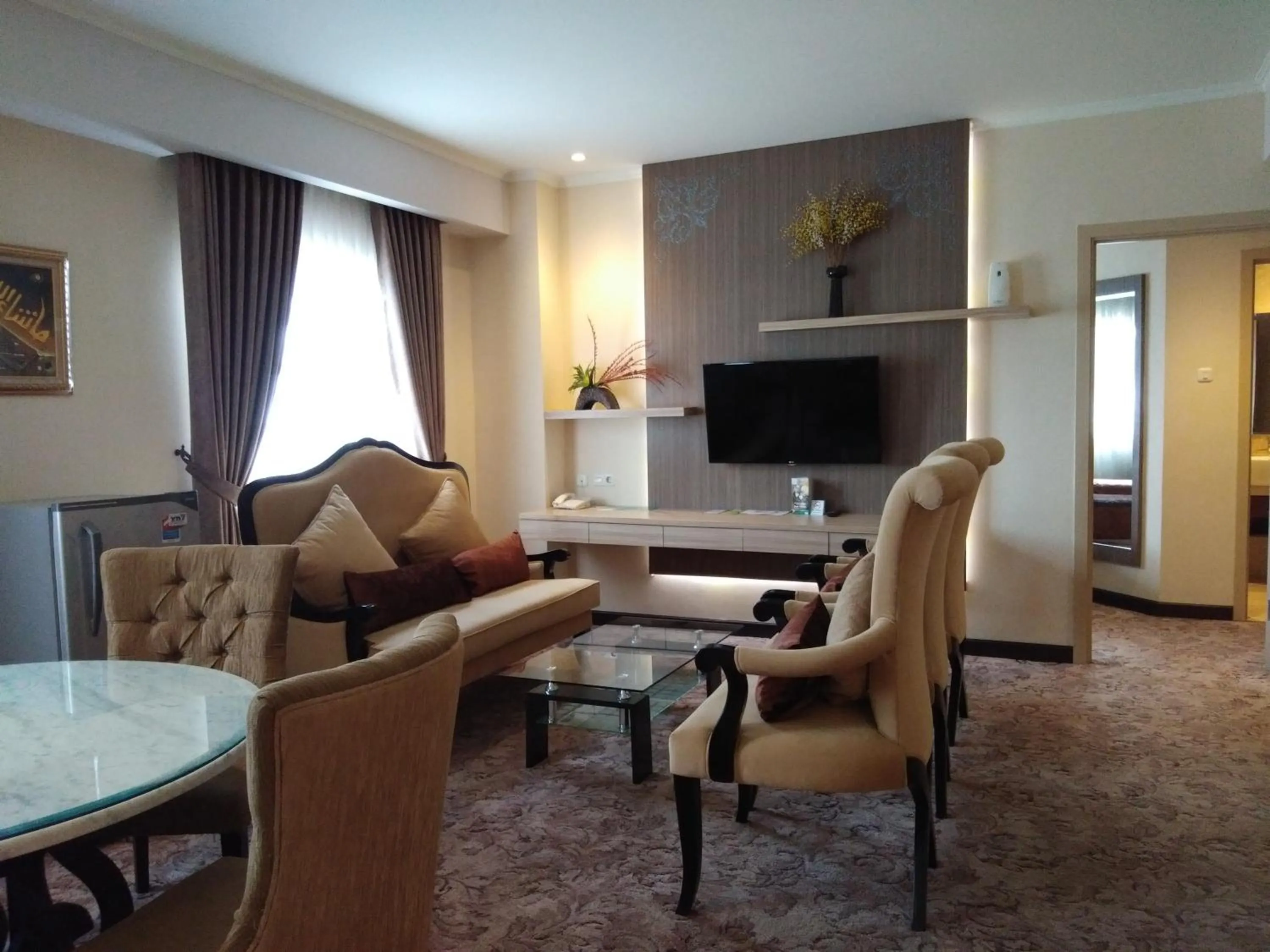 Living room in Lorin Syariah Solo Hotel