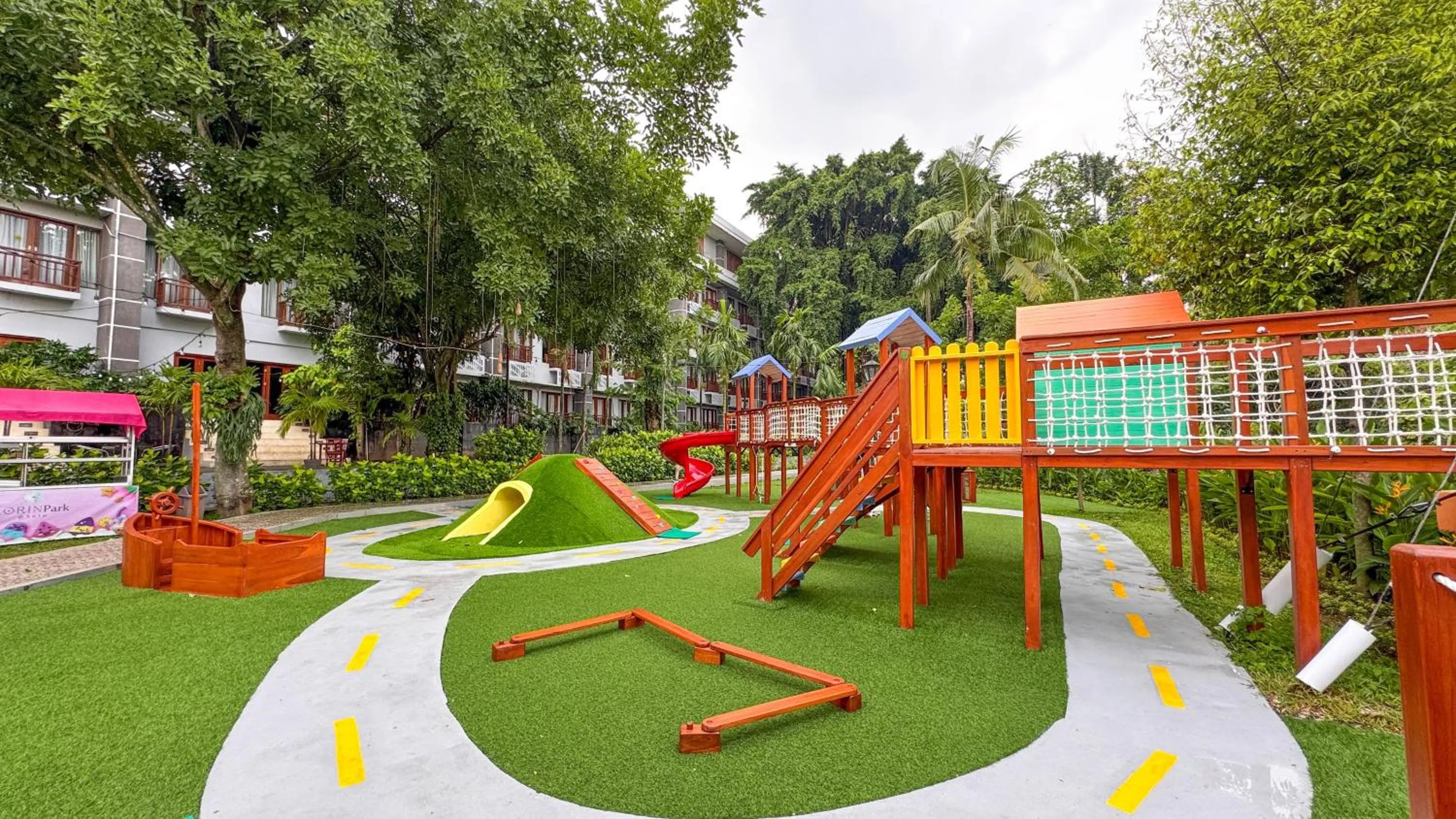 Children play ground in Lorin Syariah Solo Hotel