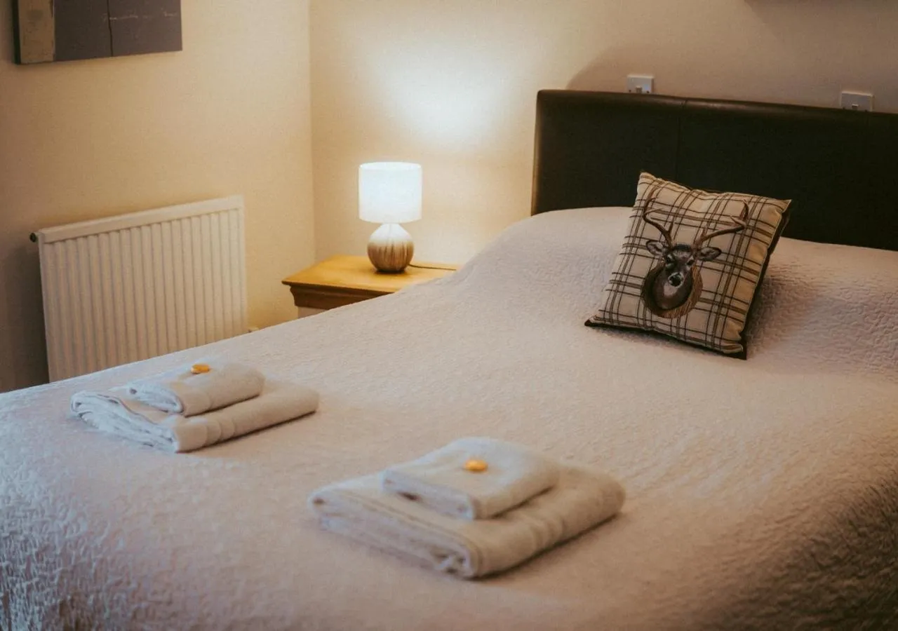 Bed in The Heathfield Inn