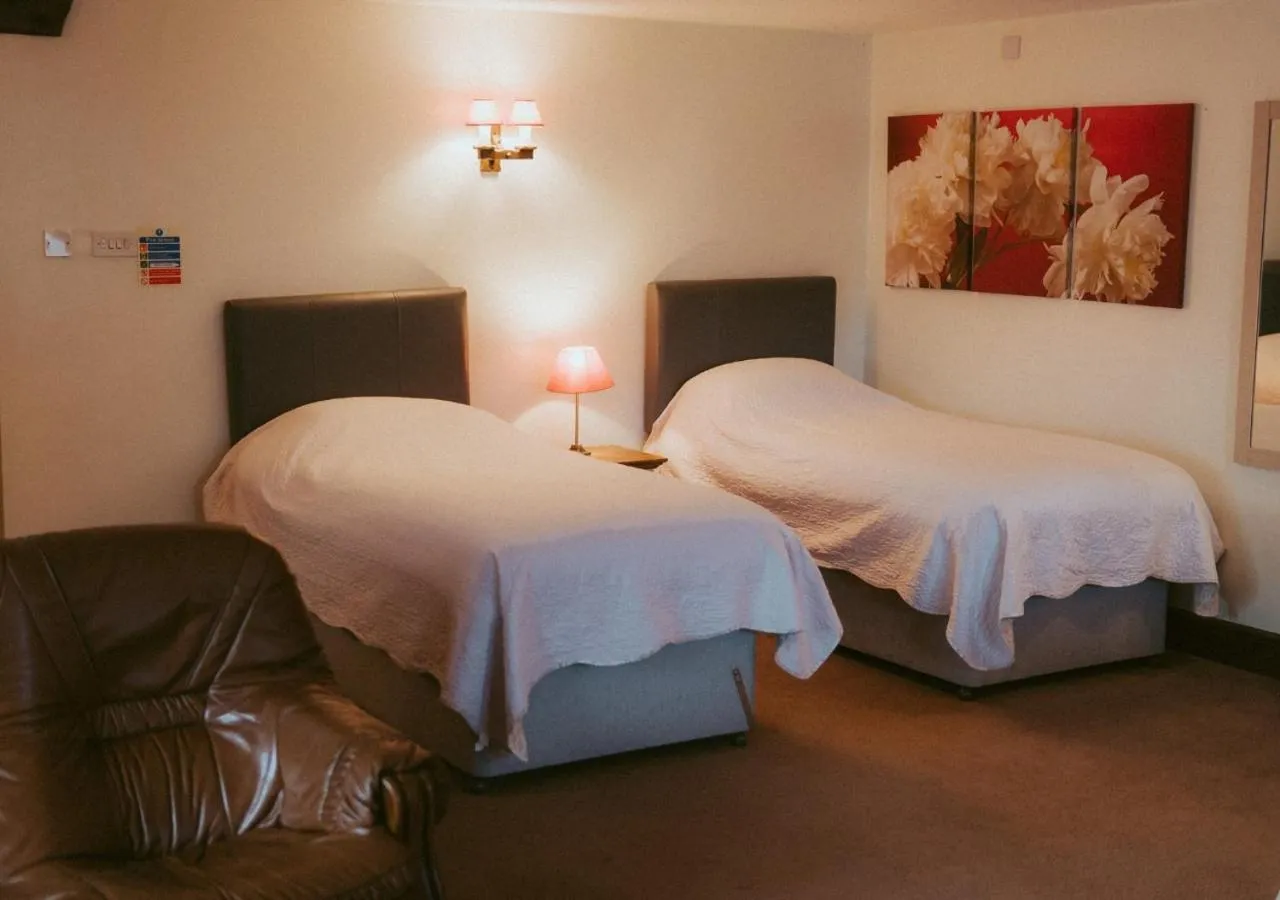 Bed in The Heathfield Inn