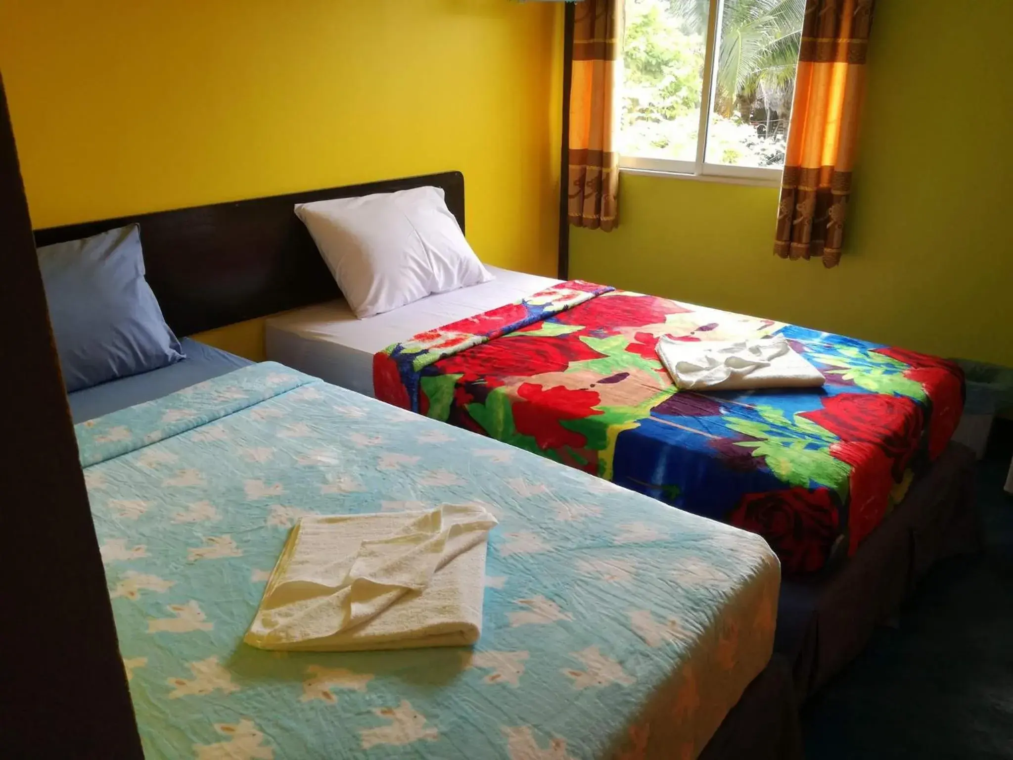 Standard Triple Room in Rc Guest House Standard Triple Room in Rc Guest House