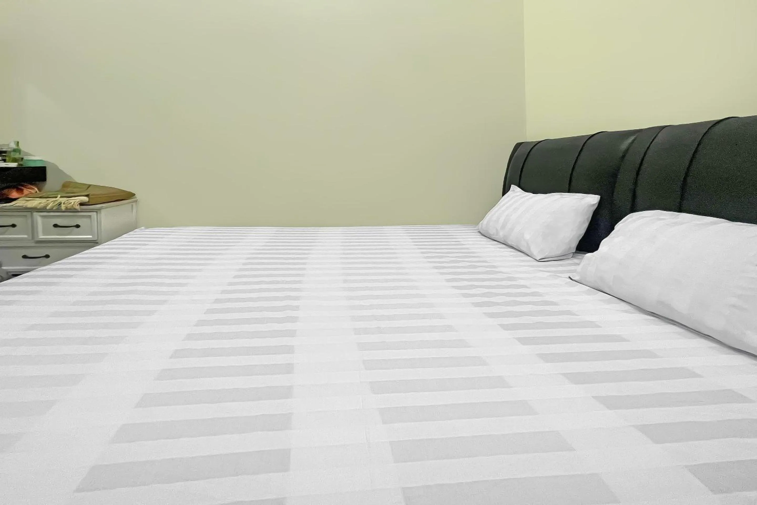 Bedroom in Hotel O Wisma Dg Tata