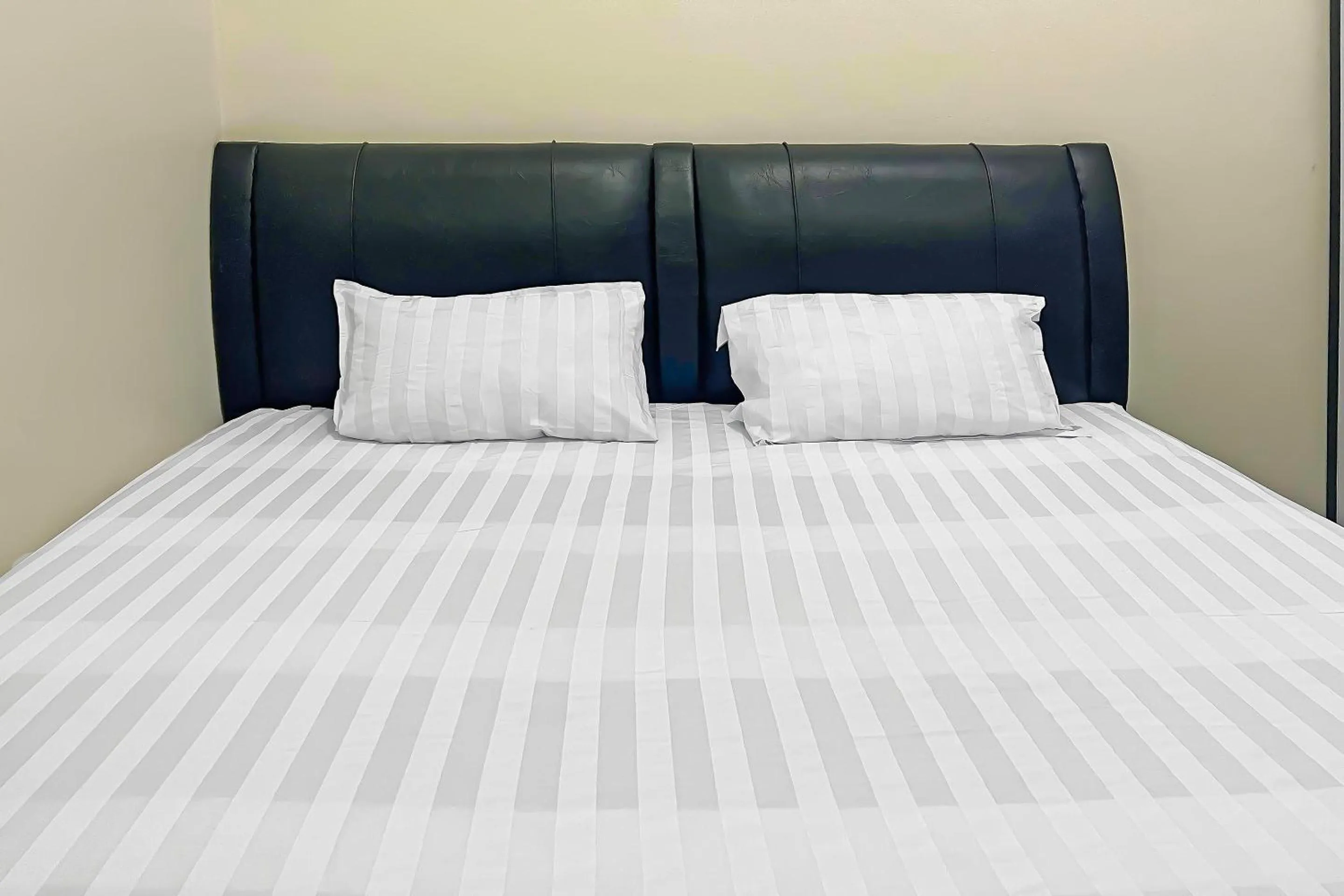 Bedroom in Hotel O Wisma Dg Tata