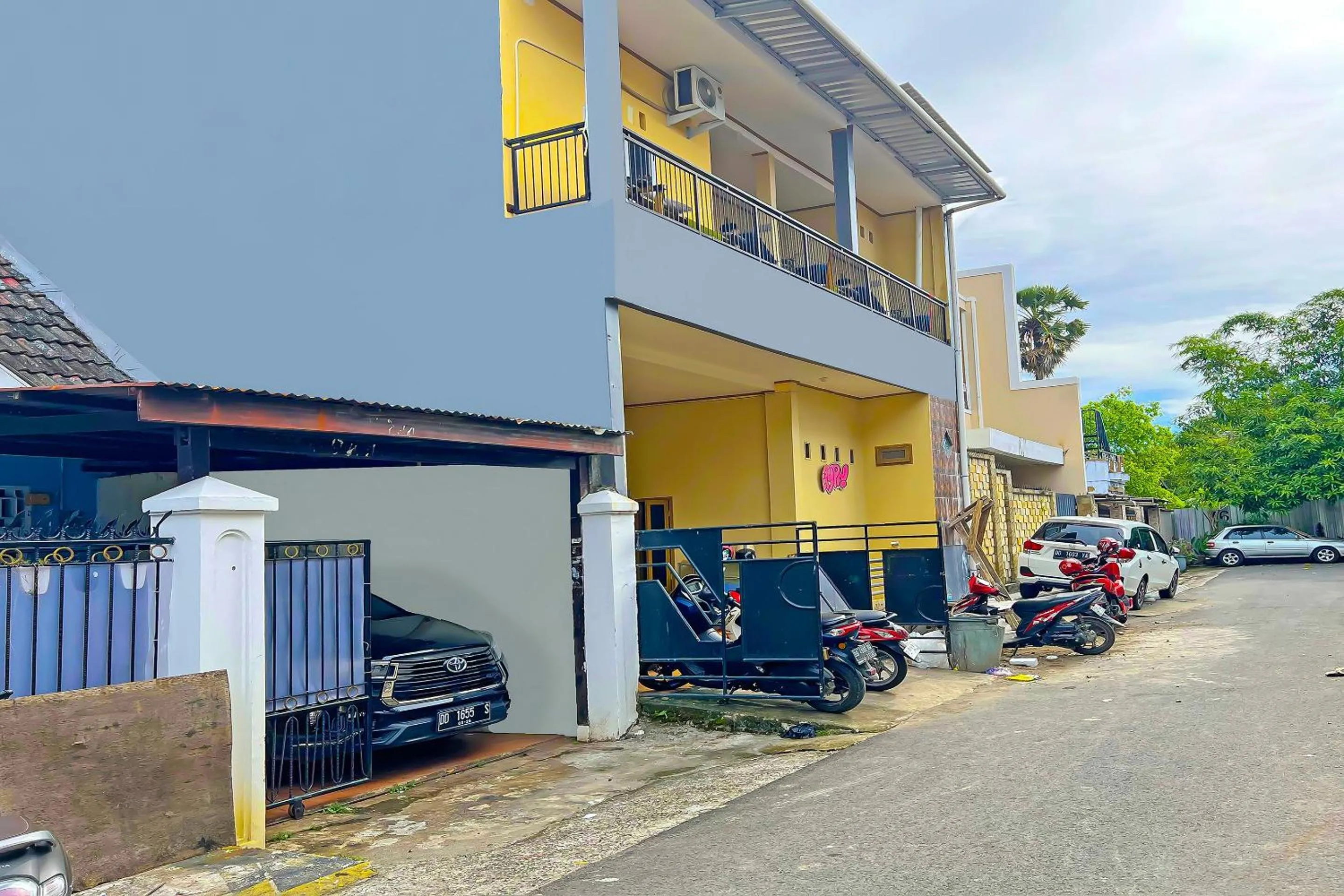 Facade/entrance in Hotel O Wisma Dg Tata