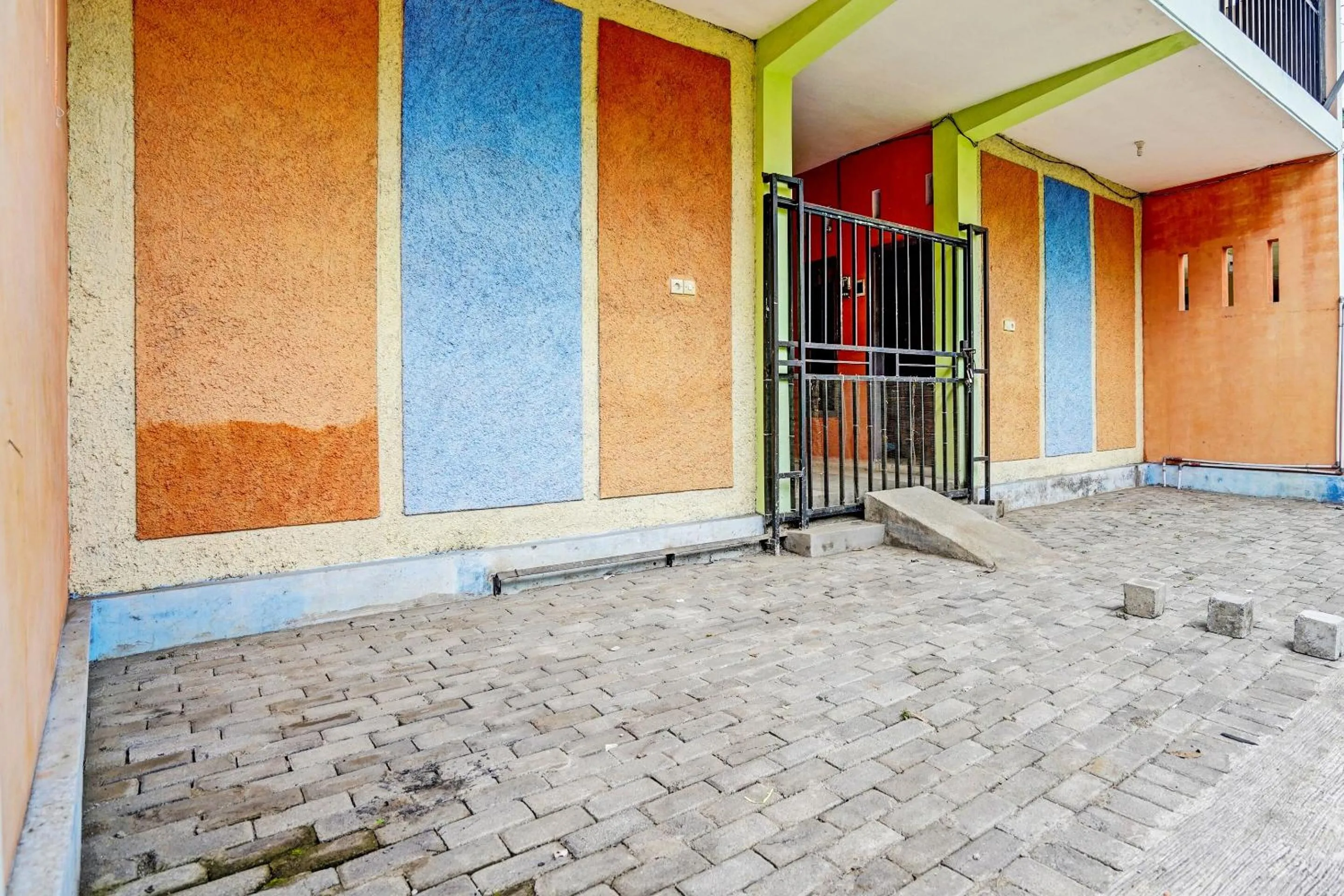 Lobby or reception in Hotel O Kemangi Asri Kost