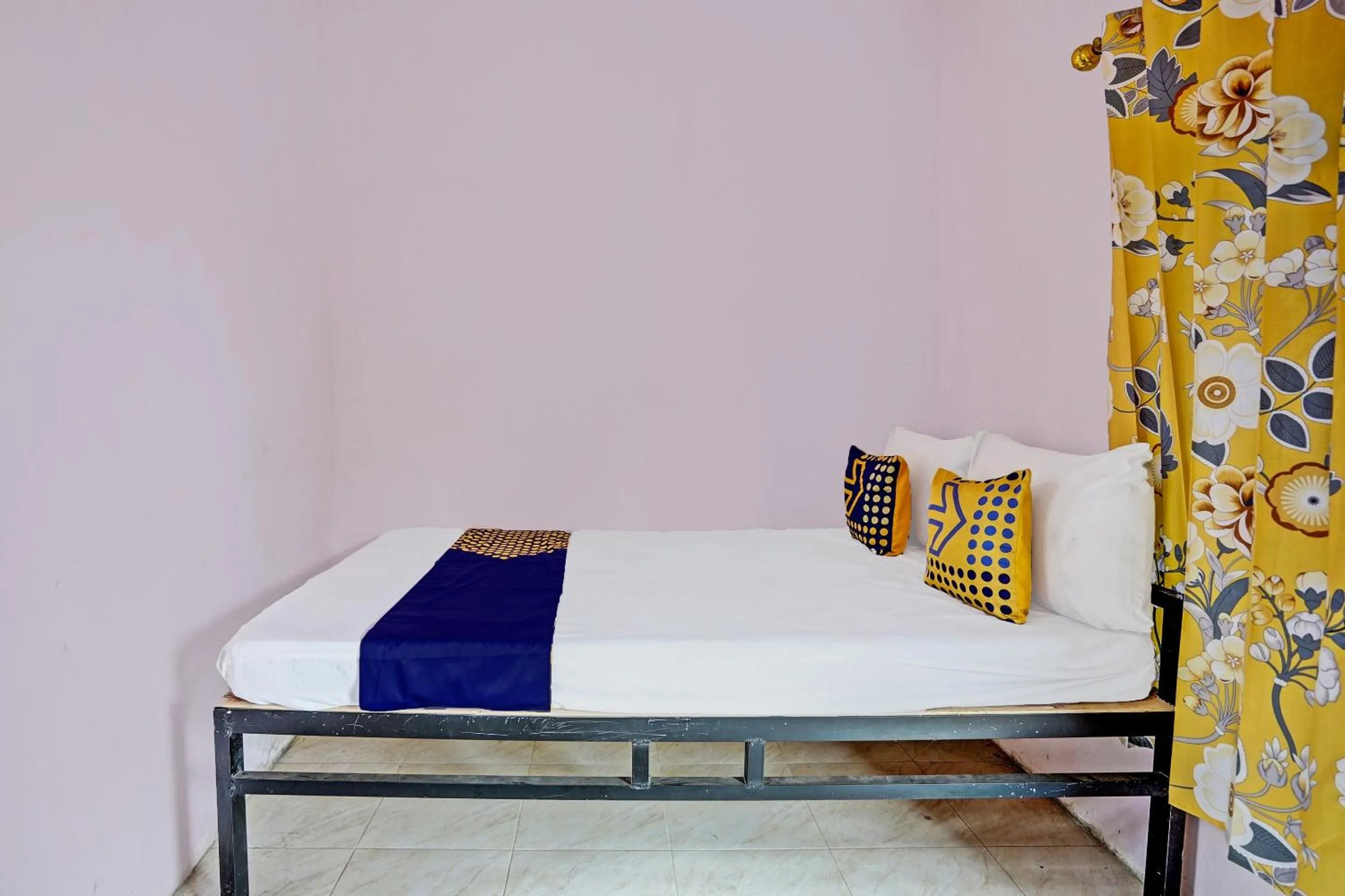 Bedroom, Bed in Hotel O Kemangi Asri Kost