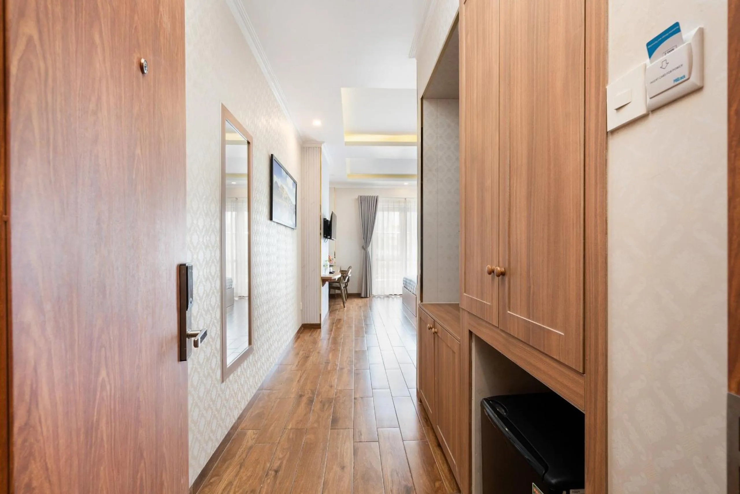 Luna Saigon Hotel - Bui Vien Walking Street