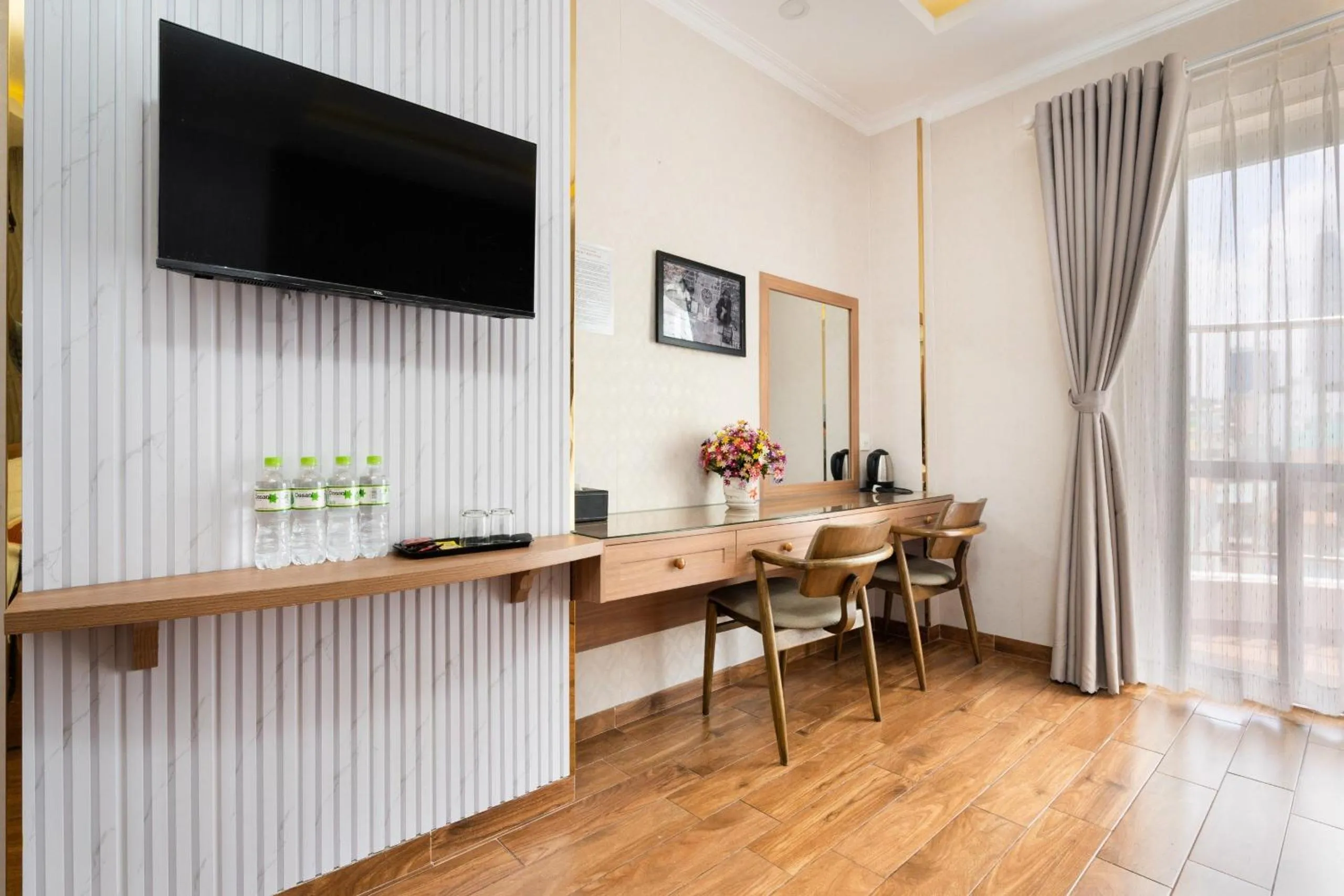 Luna Saigon Hotel - Bui Vien Walking Street