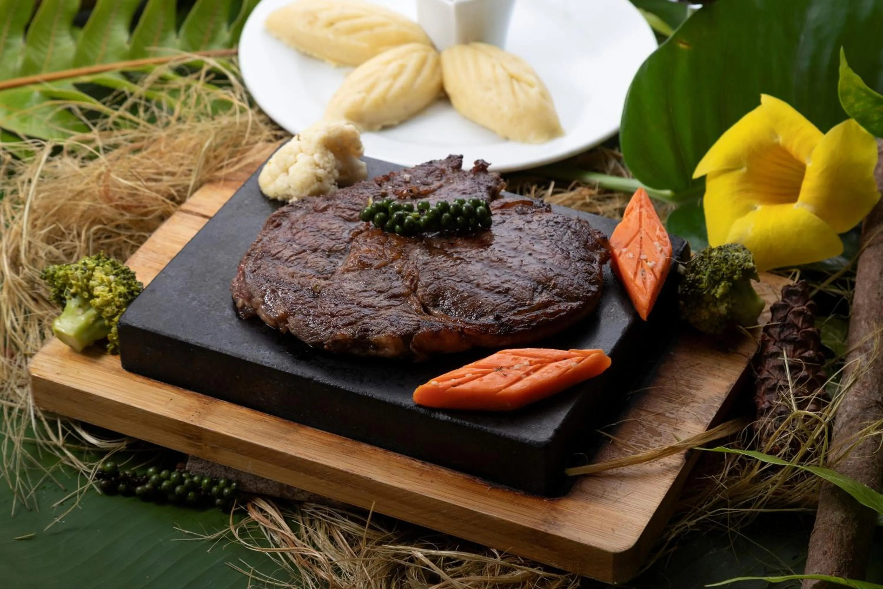 Food in Romdoul Kirirom Resort by EHM