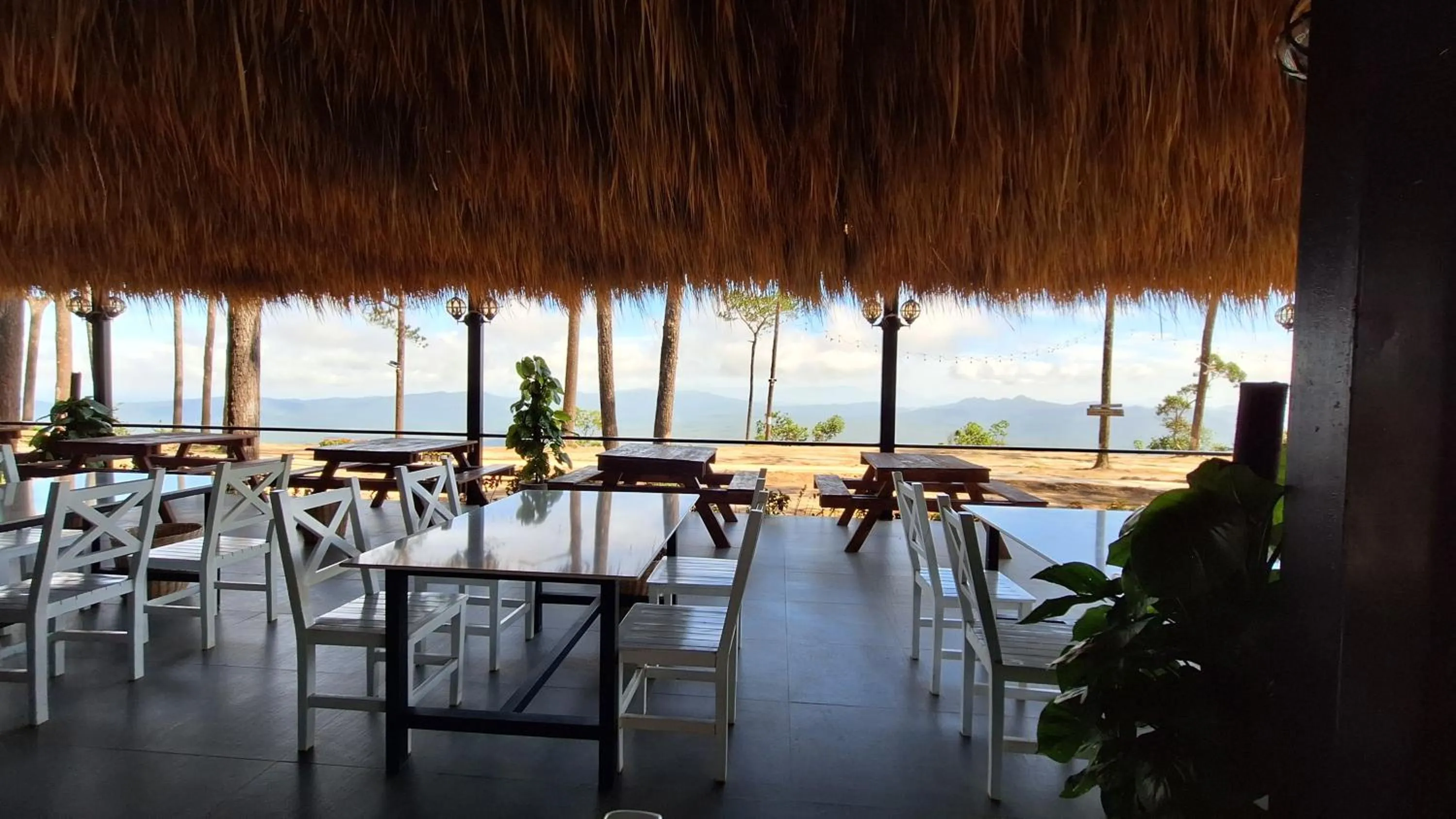 Restaurant/places to eat in Romdoul Kirirom Resort by EHM