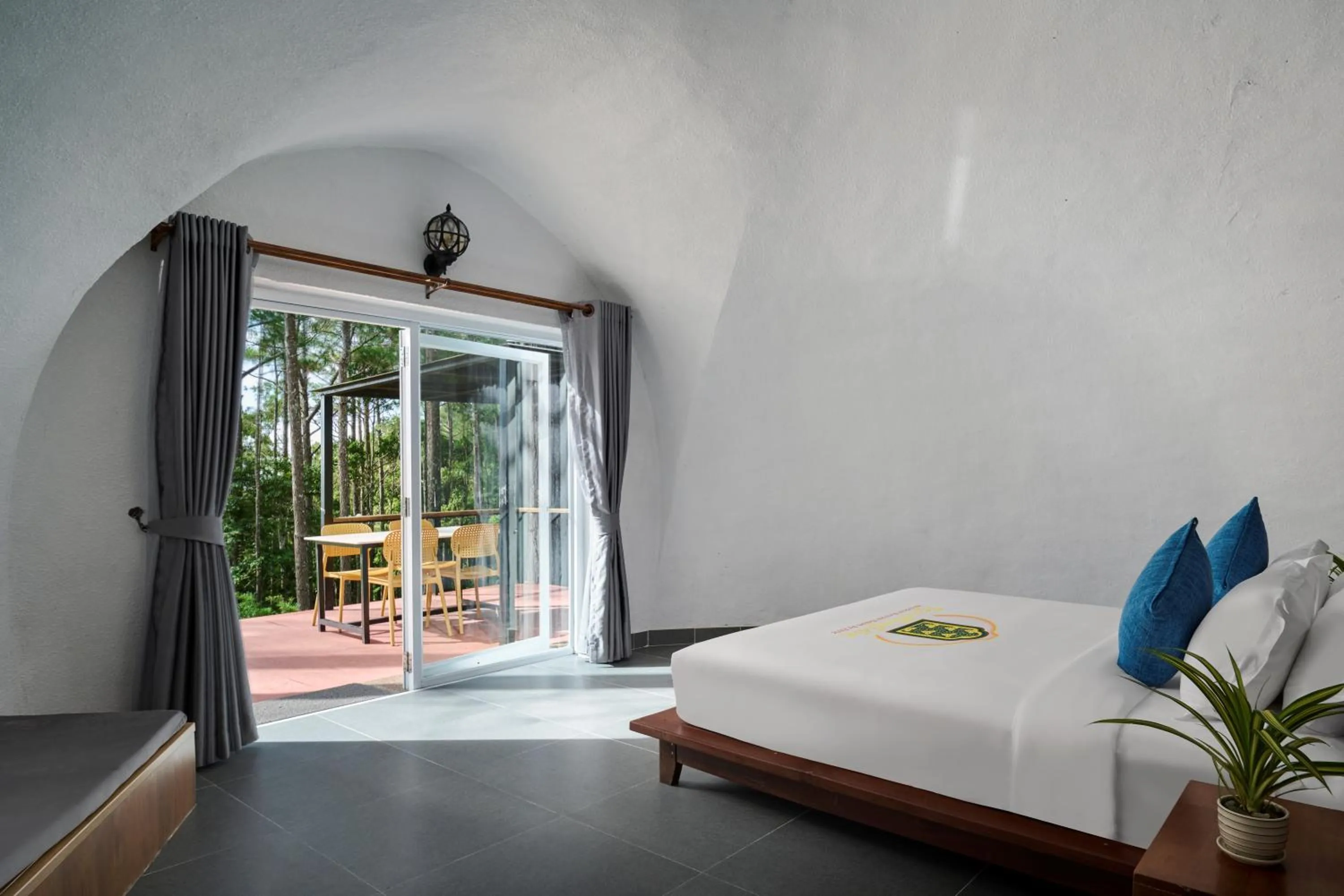 Bed in Romdoul Kirirom Resort by EHM