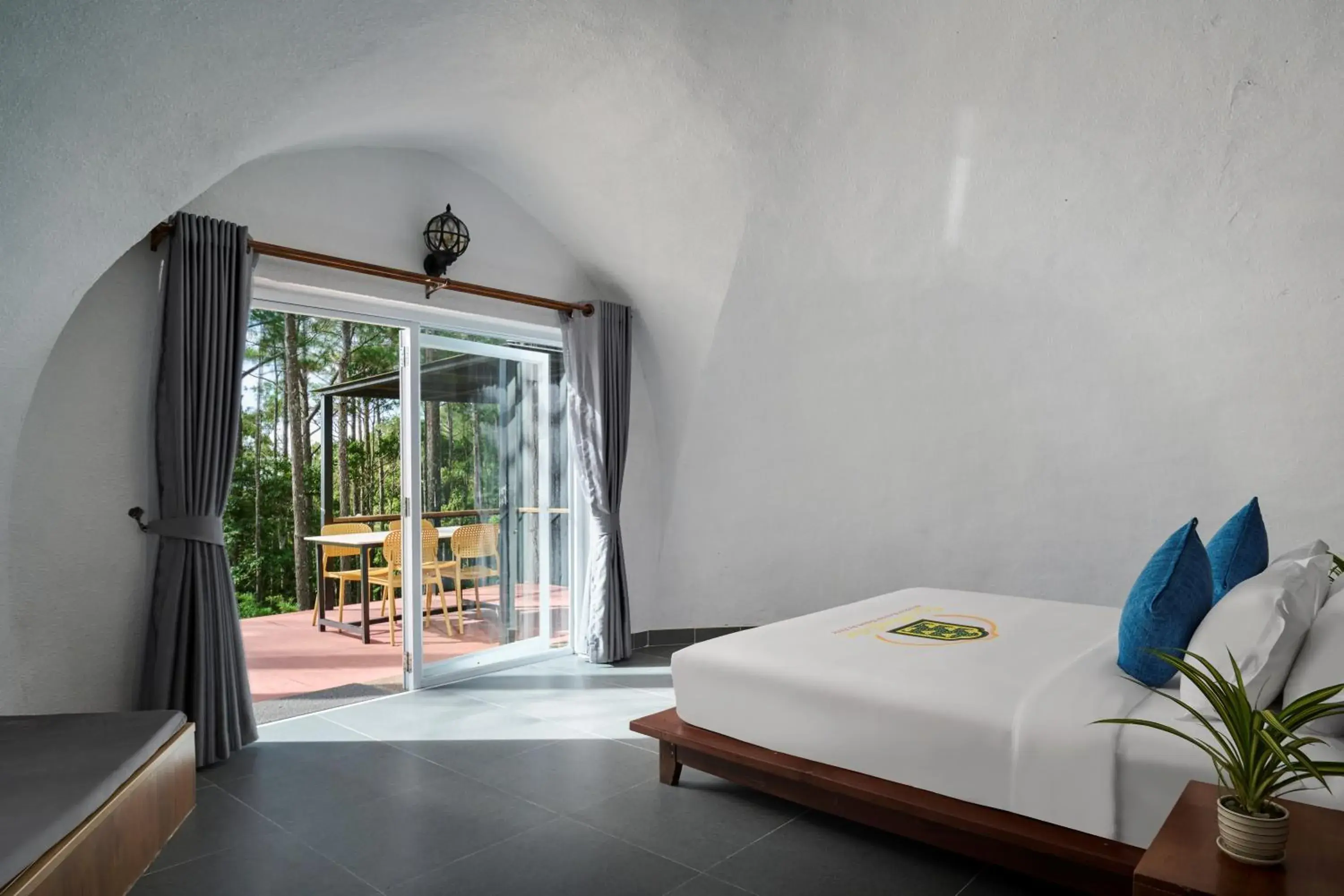 Deluxe Double Room in Romdoul Kirirom Resort by EHM Deluxe Double Room in Romdoul Kirirom Resort by EHM