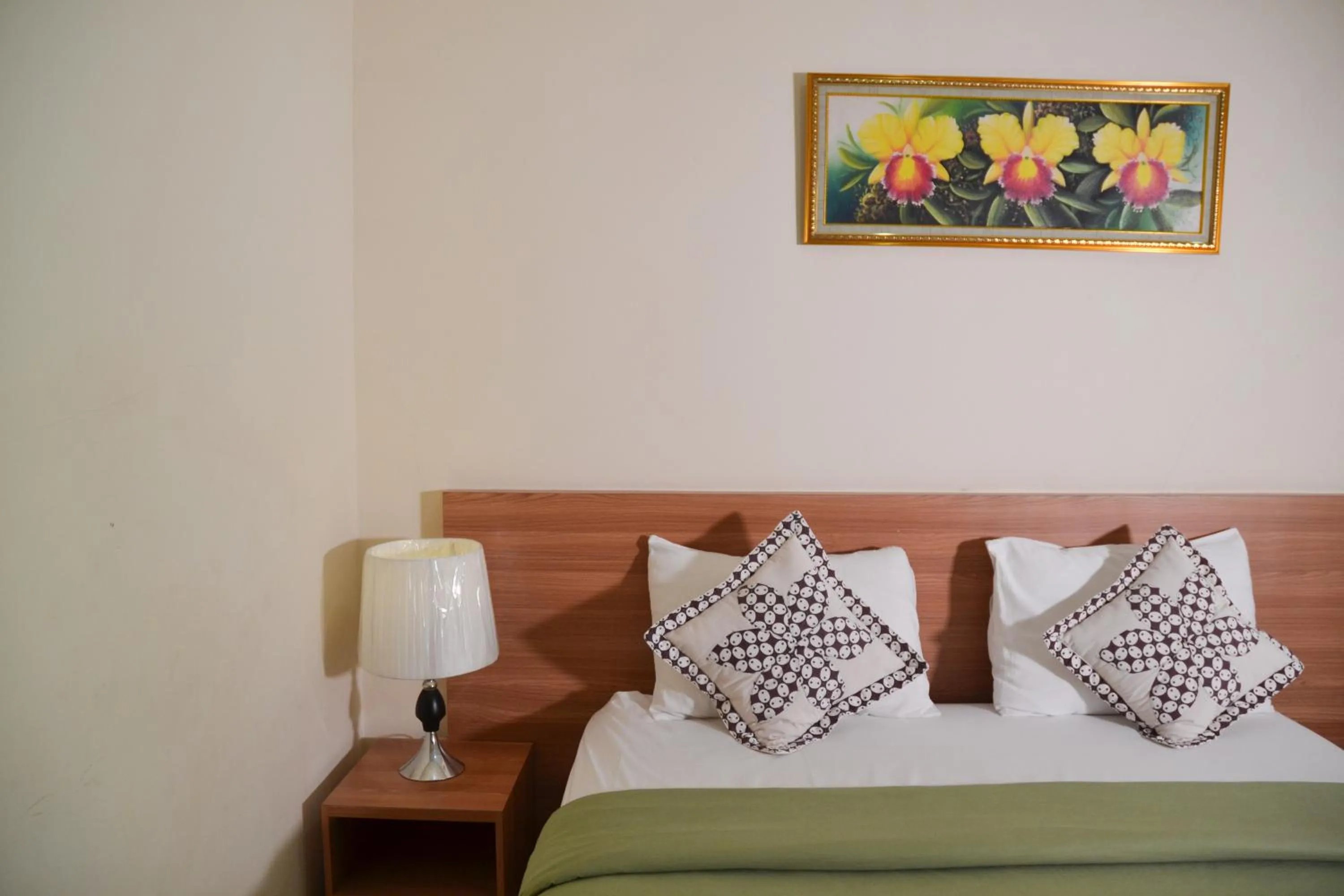 Bedroom, Bed in Roemah Canting Homestay