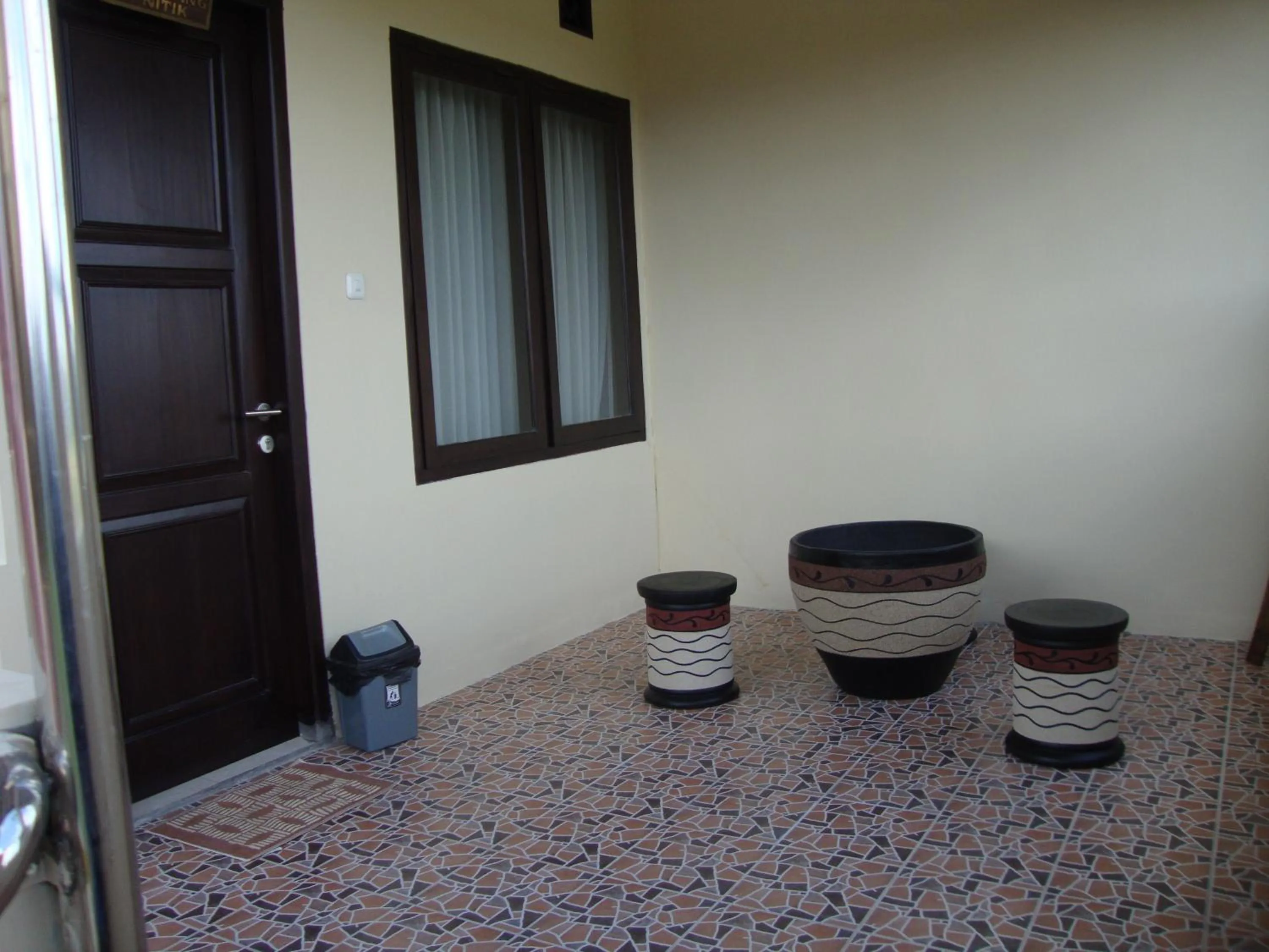 Day in Roemah Canting Homestay