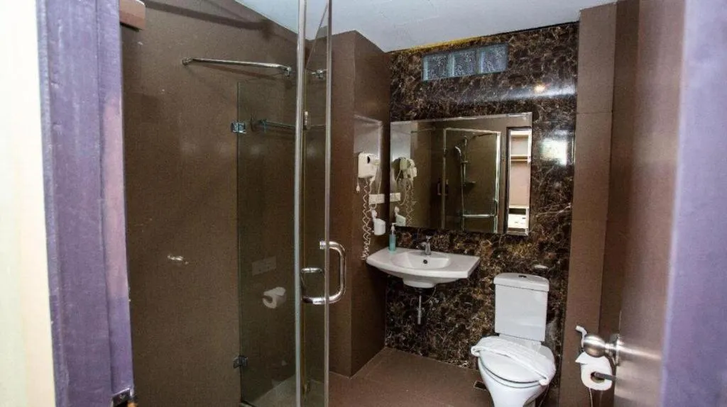 Bathroom in GranDE Classic Pattaya