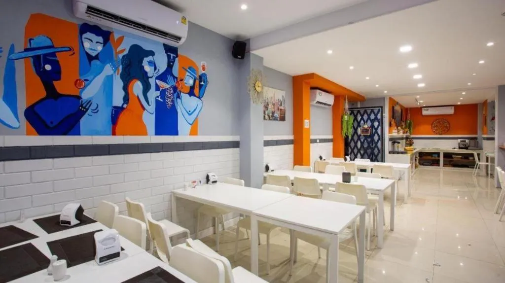 Restaurant/places to eat in GranDE Classic Pattaya