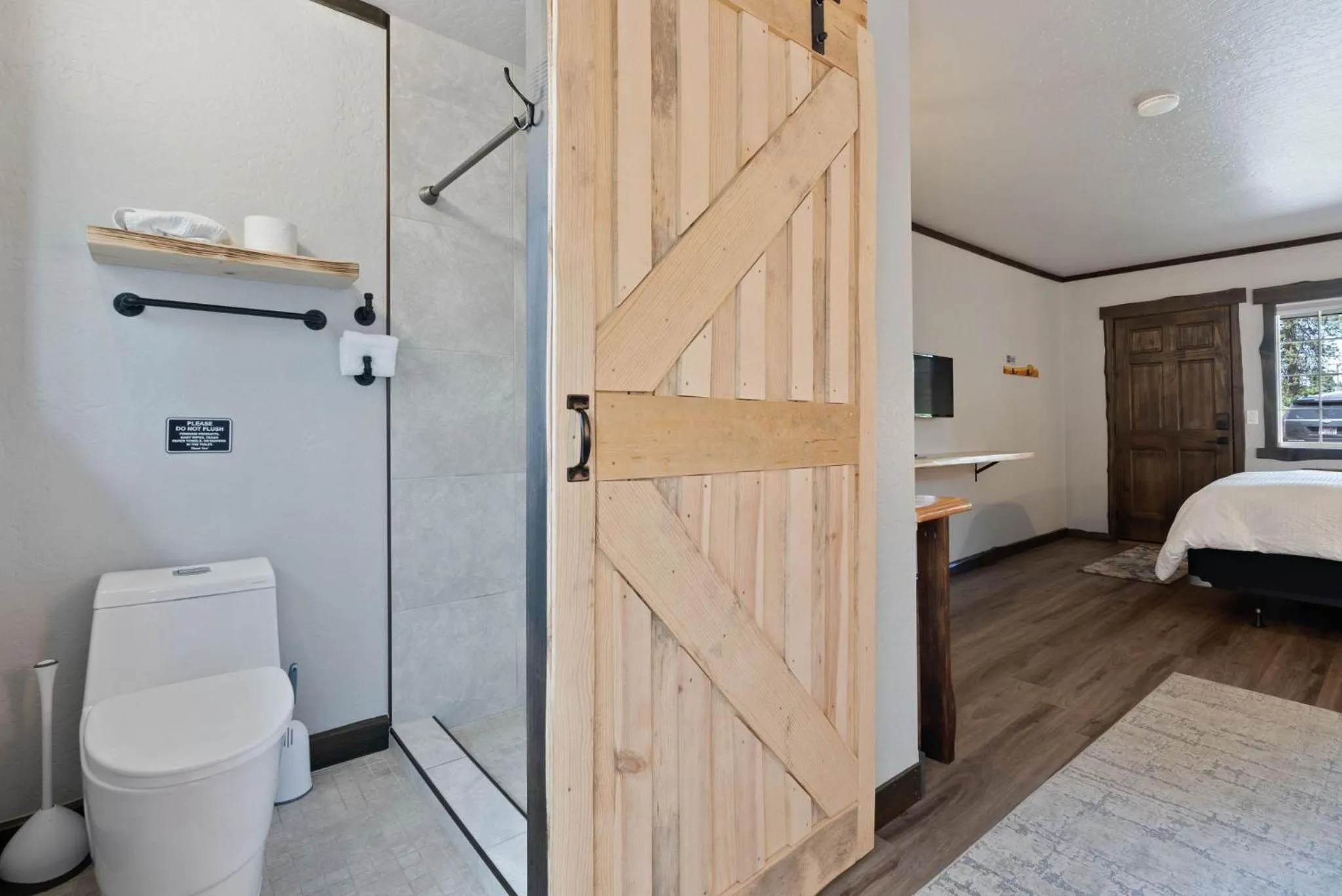 Bed in Lake Village Lodge