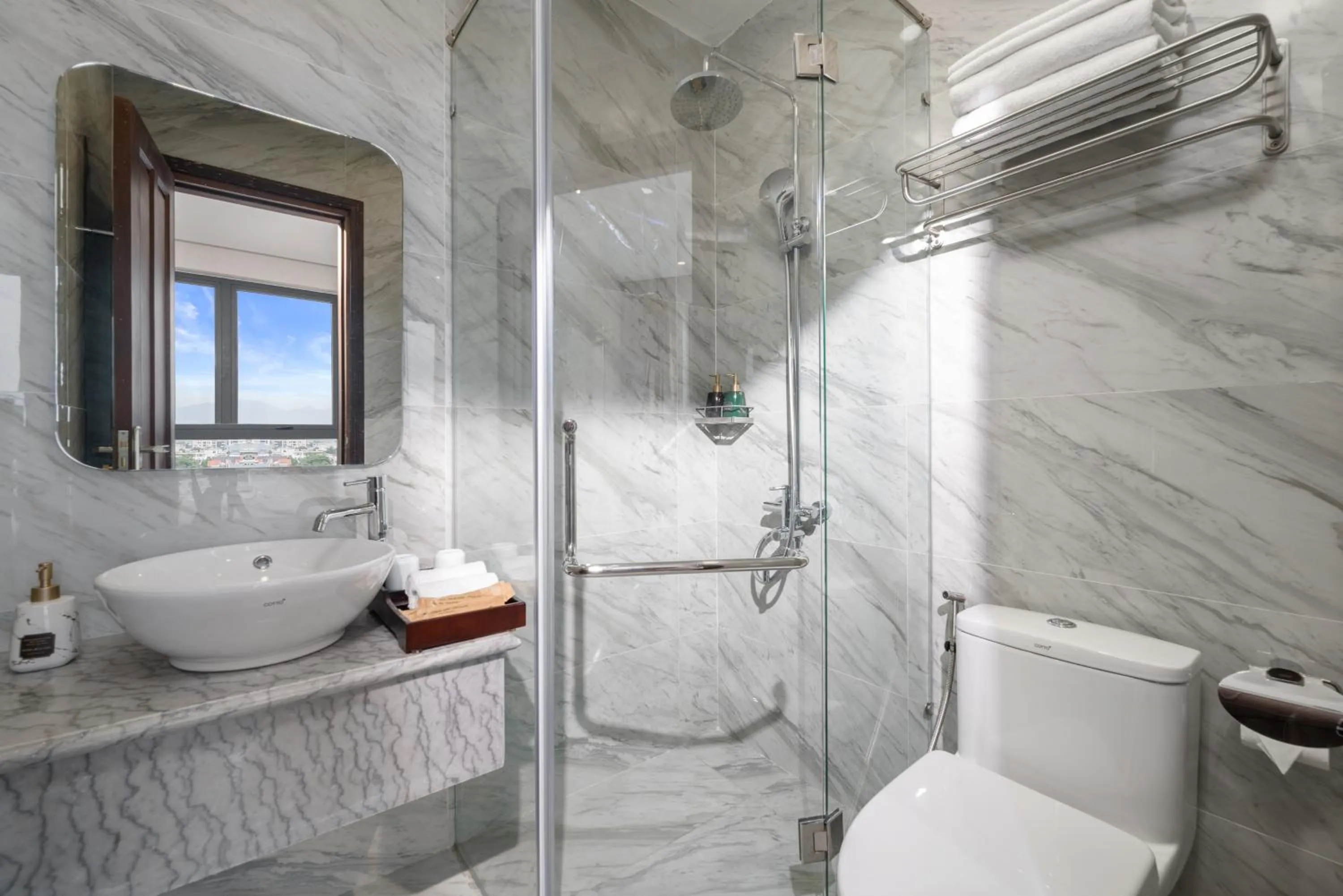 Bathroom in ATP Galaxy Hotel & Apartment Danang