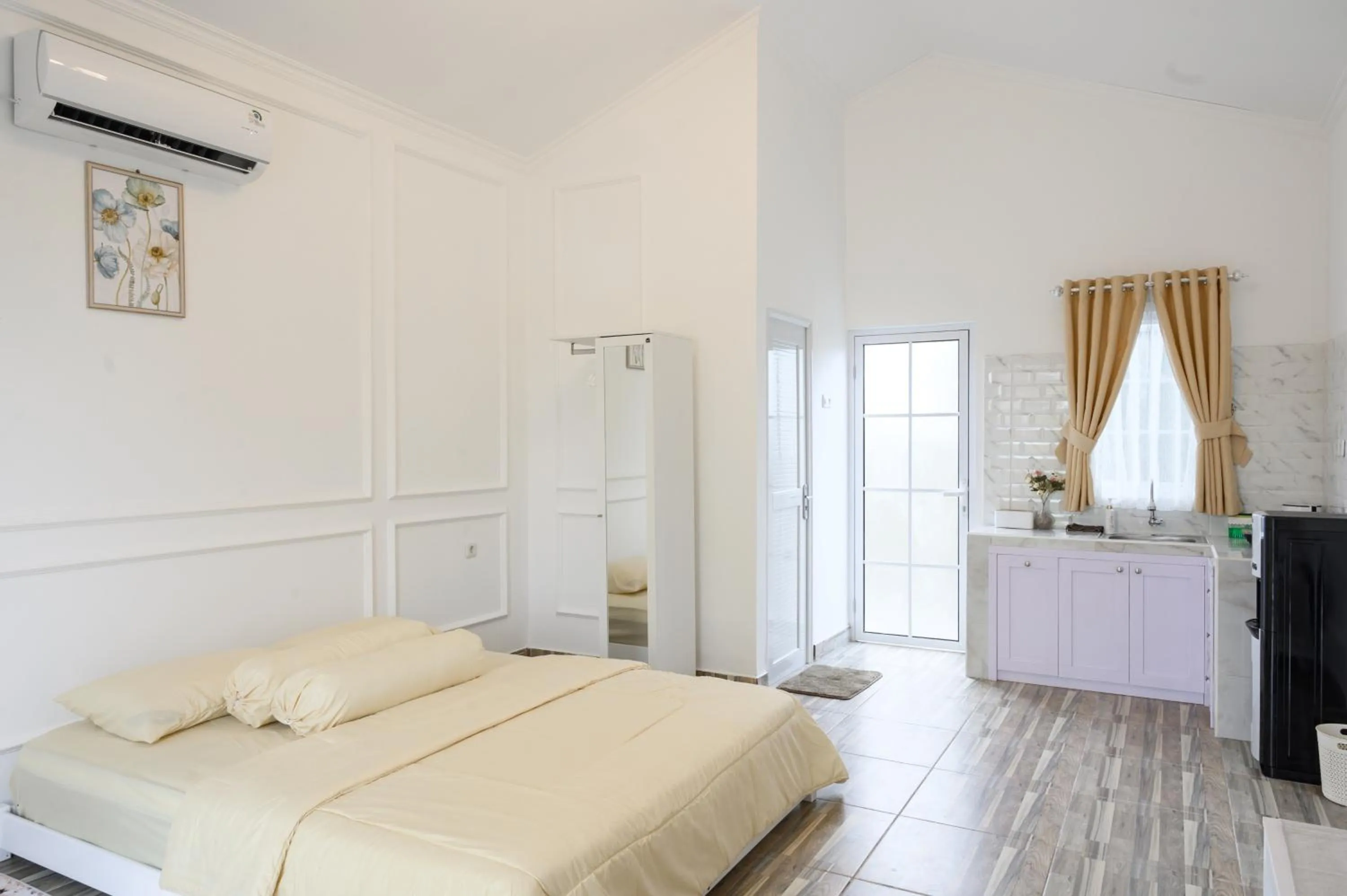 Bed in The Byan House Villa In Belitung