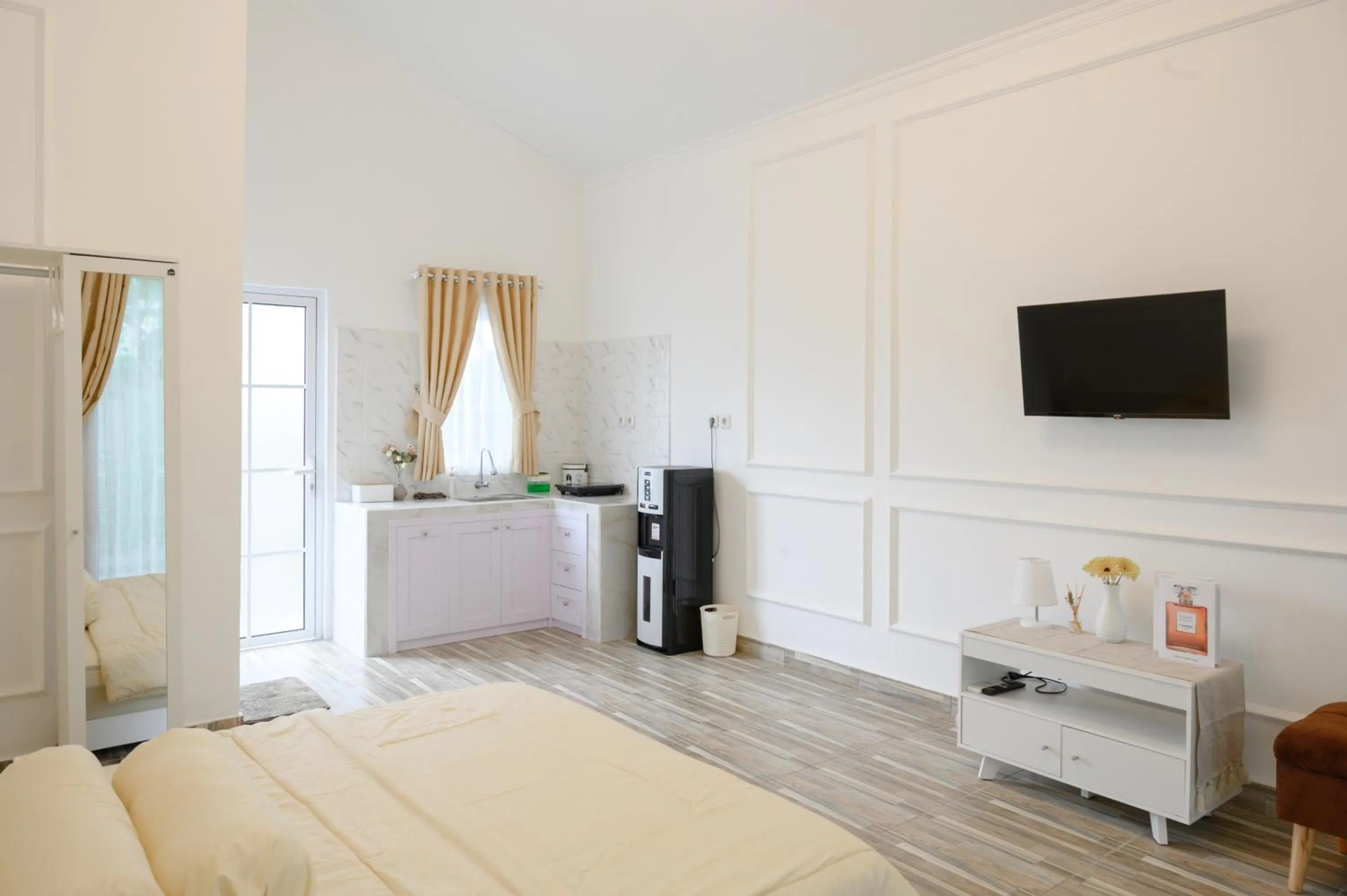 Bed in The Byan House Villa In Belitung