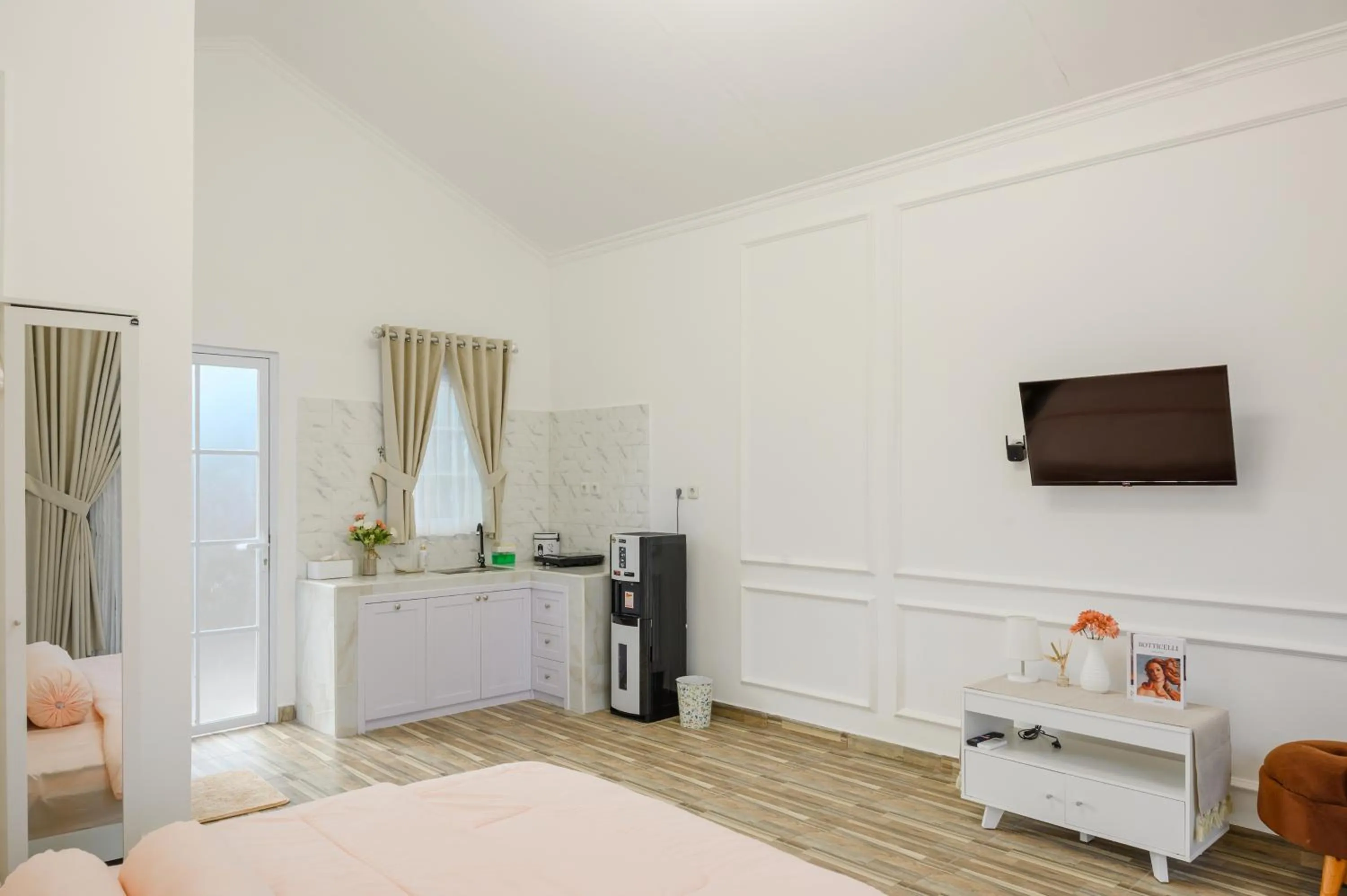 Bed in The Byan House Villa In Belitung