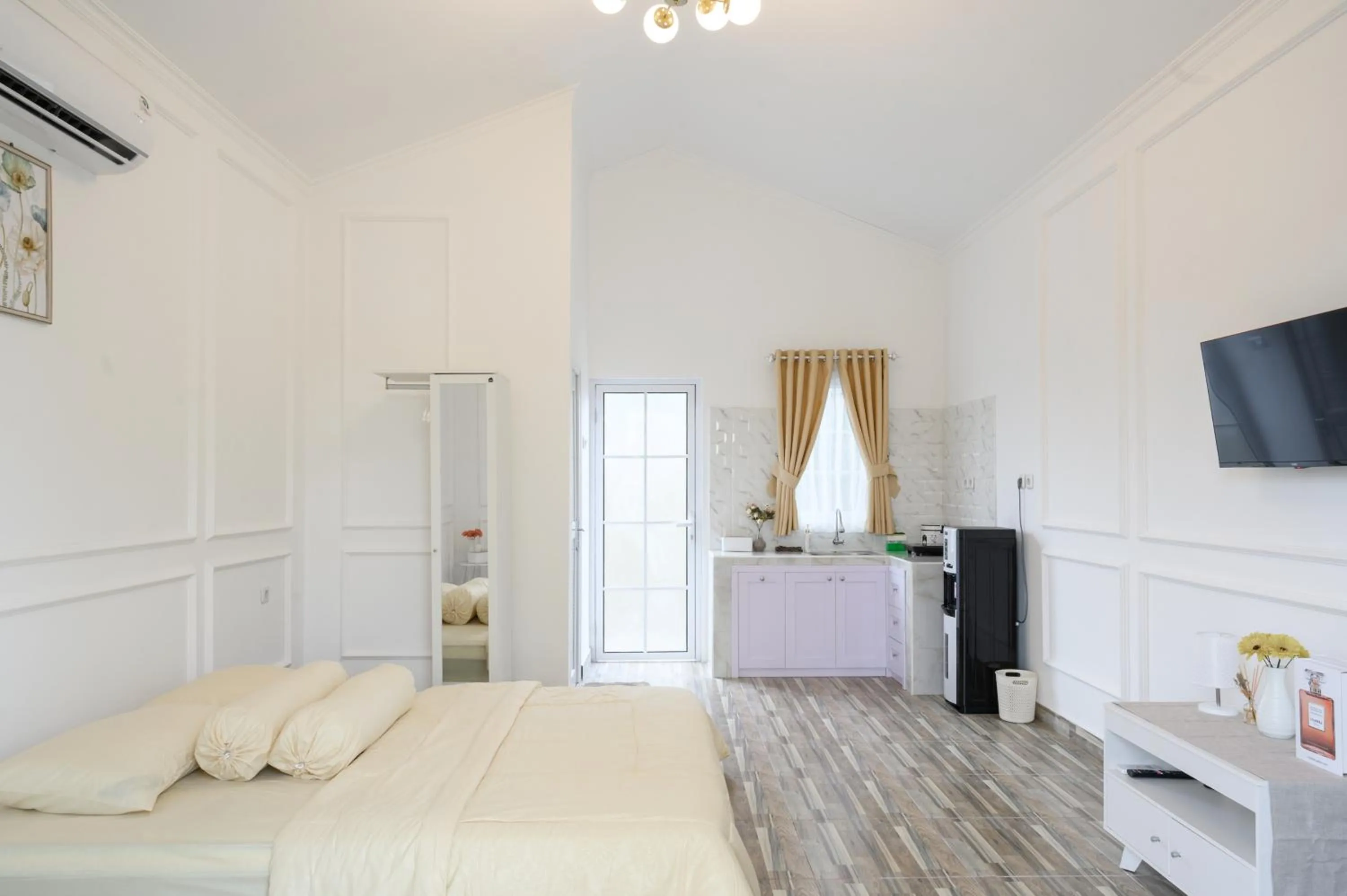 Bed in The Byan House Villa In Belitung