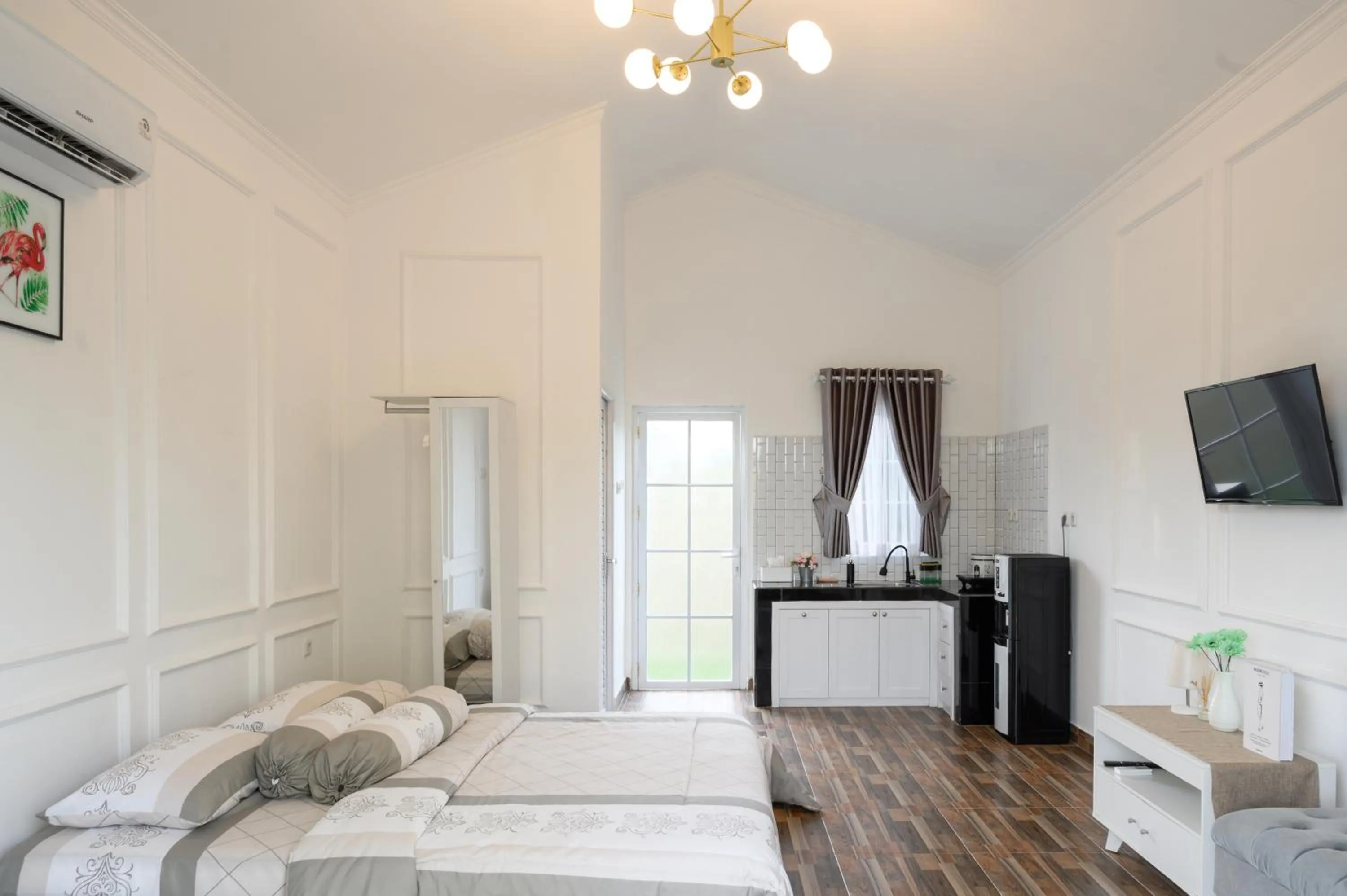 Bed in The Byan House Villa In Belitung