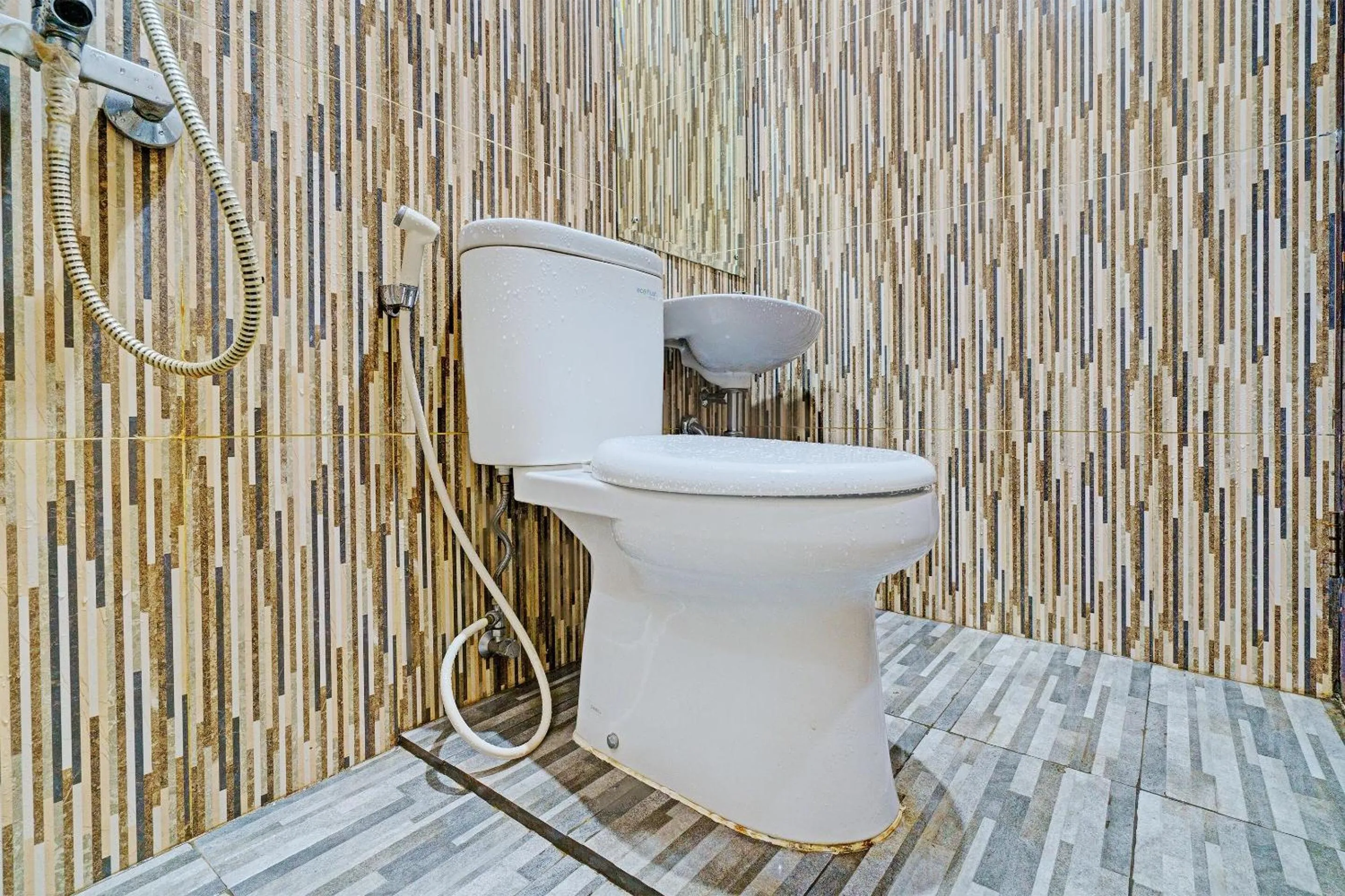 Bathroom in Hotel O JKK Sweet Room