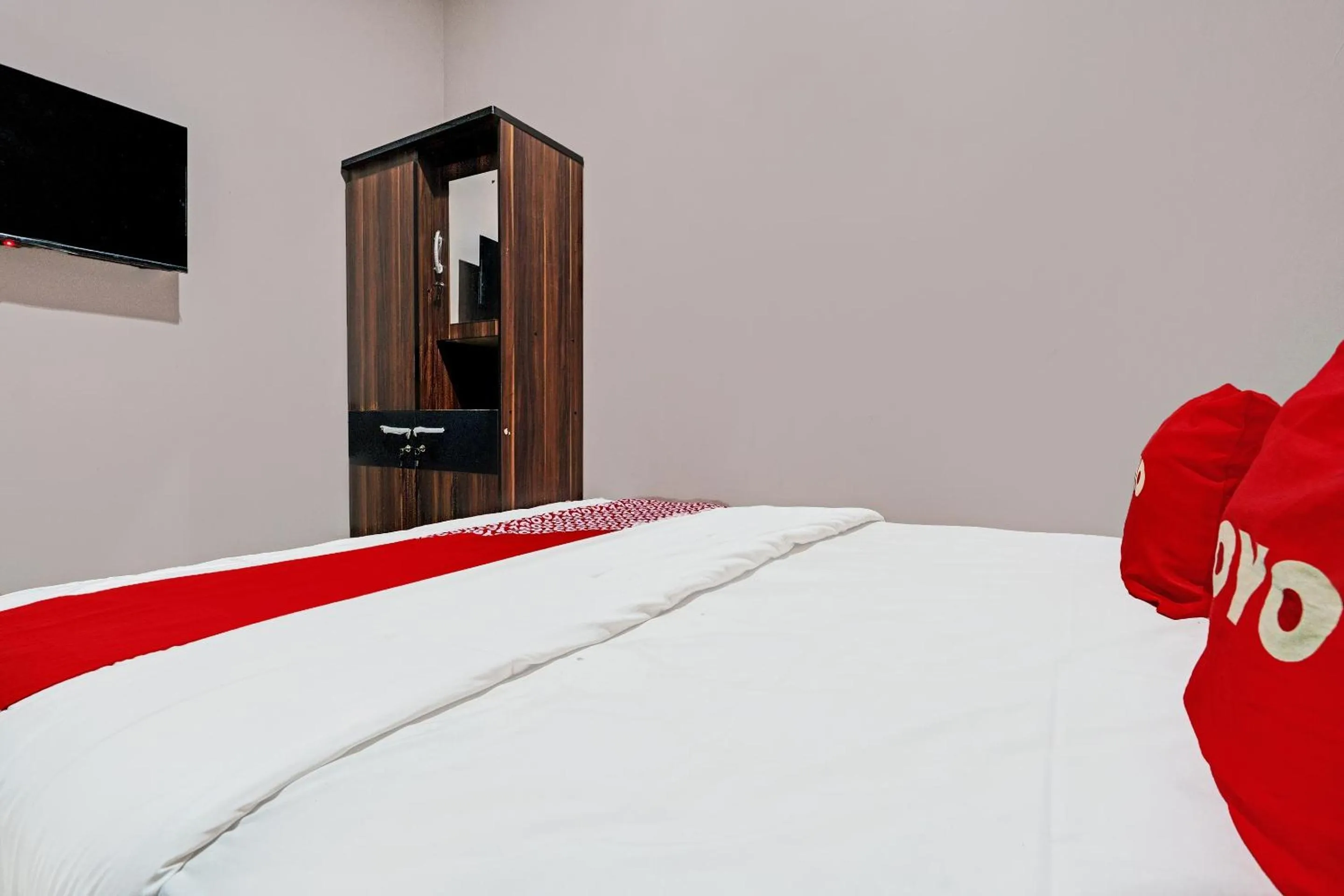 Bedroom in Hotel O JKK Sweet Room