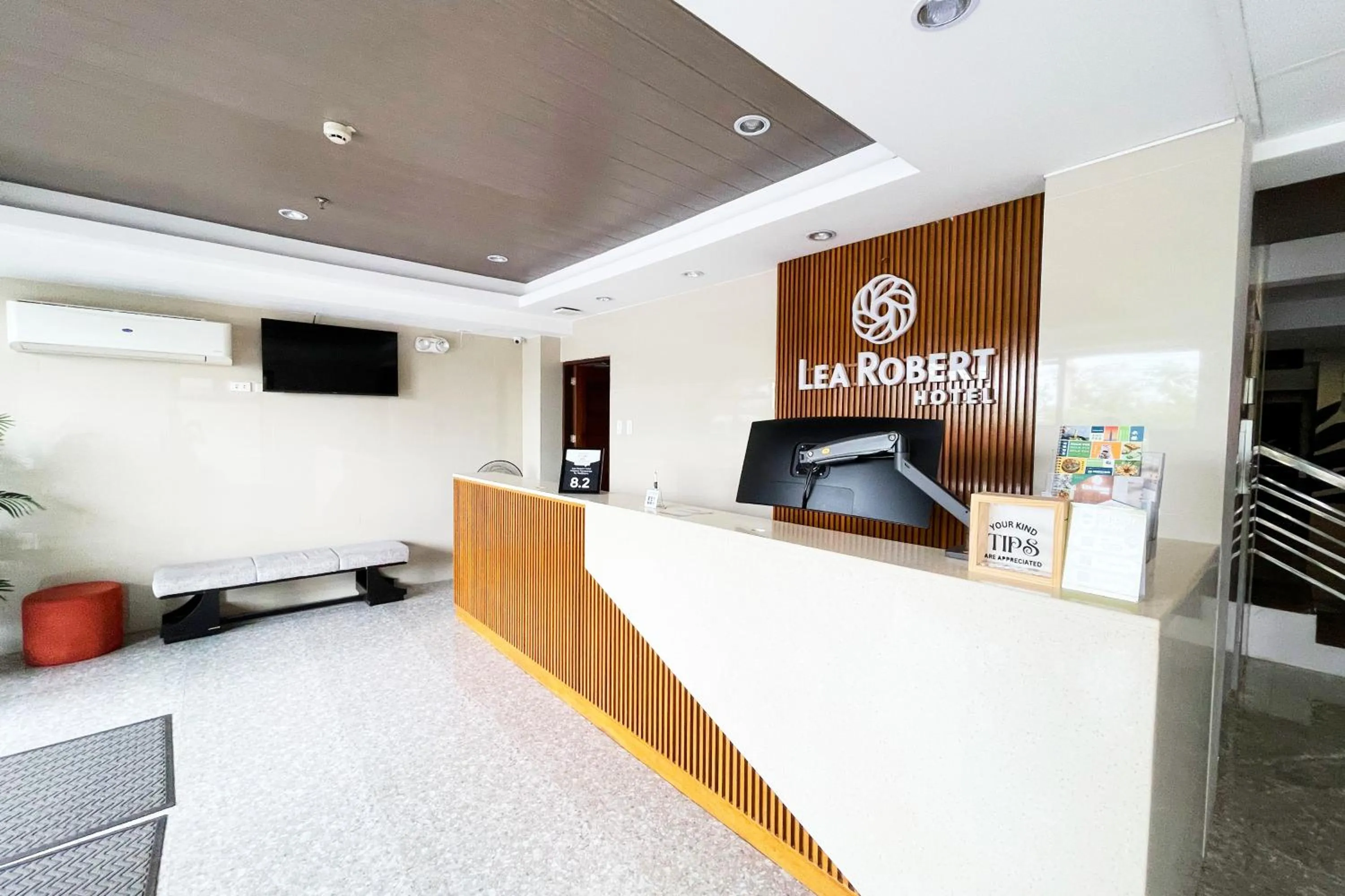 Property building in Lea Robert Hotel Angeles City