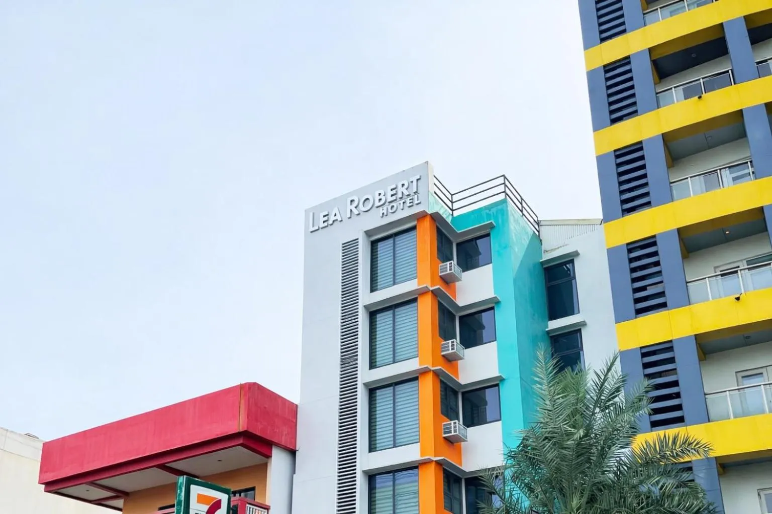 Property building in Lea Robert Hotel Angeles City