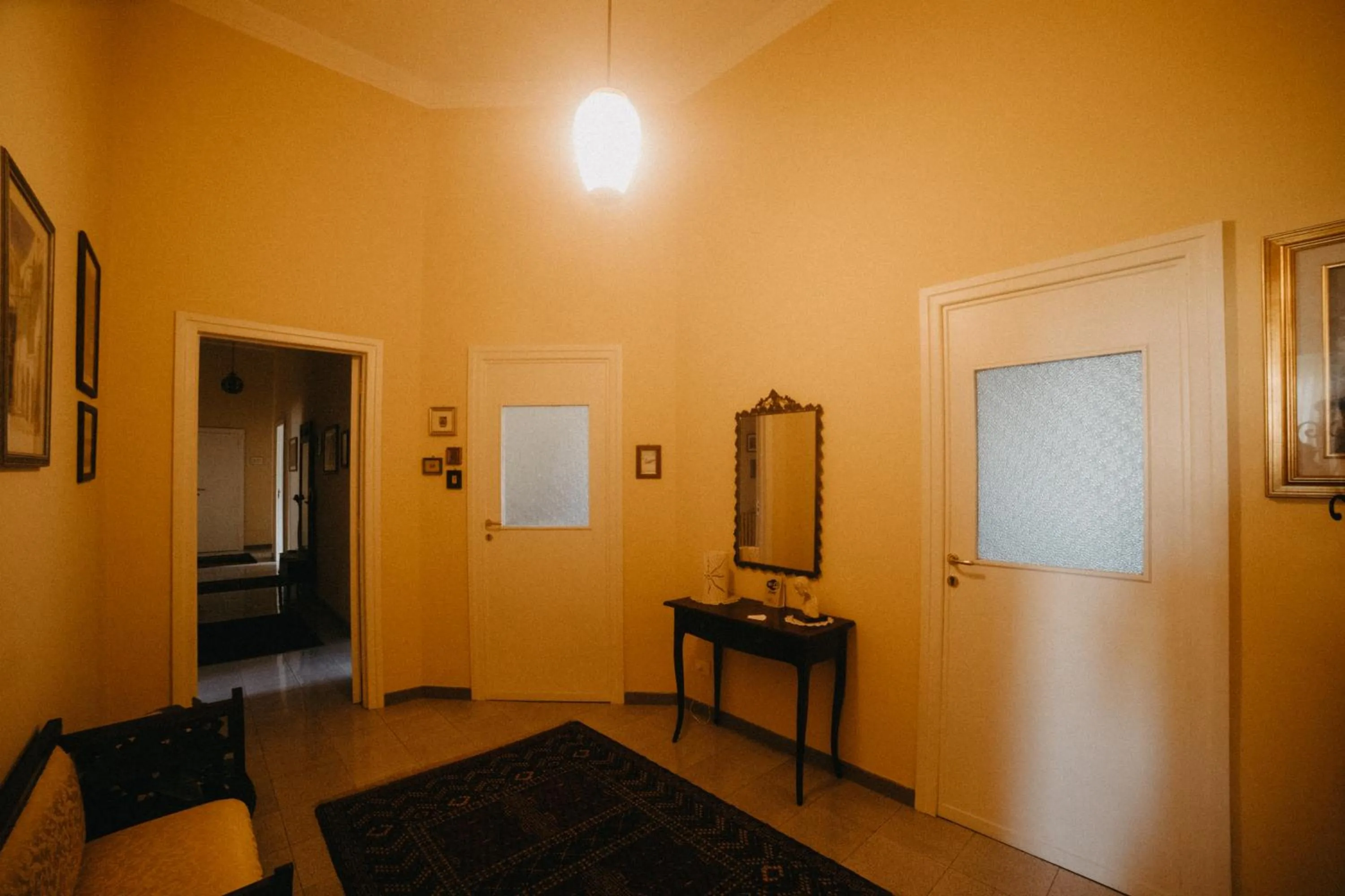 Living room in Piazza Argento