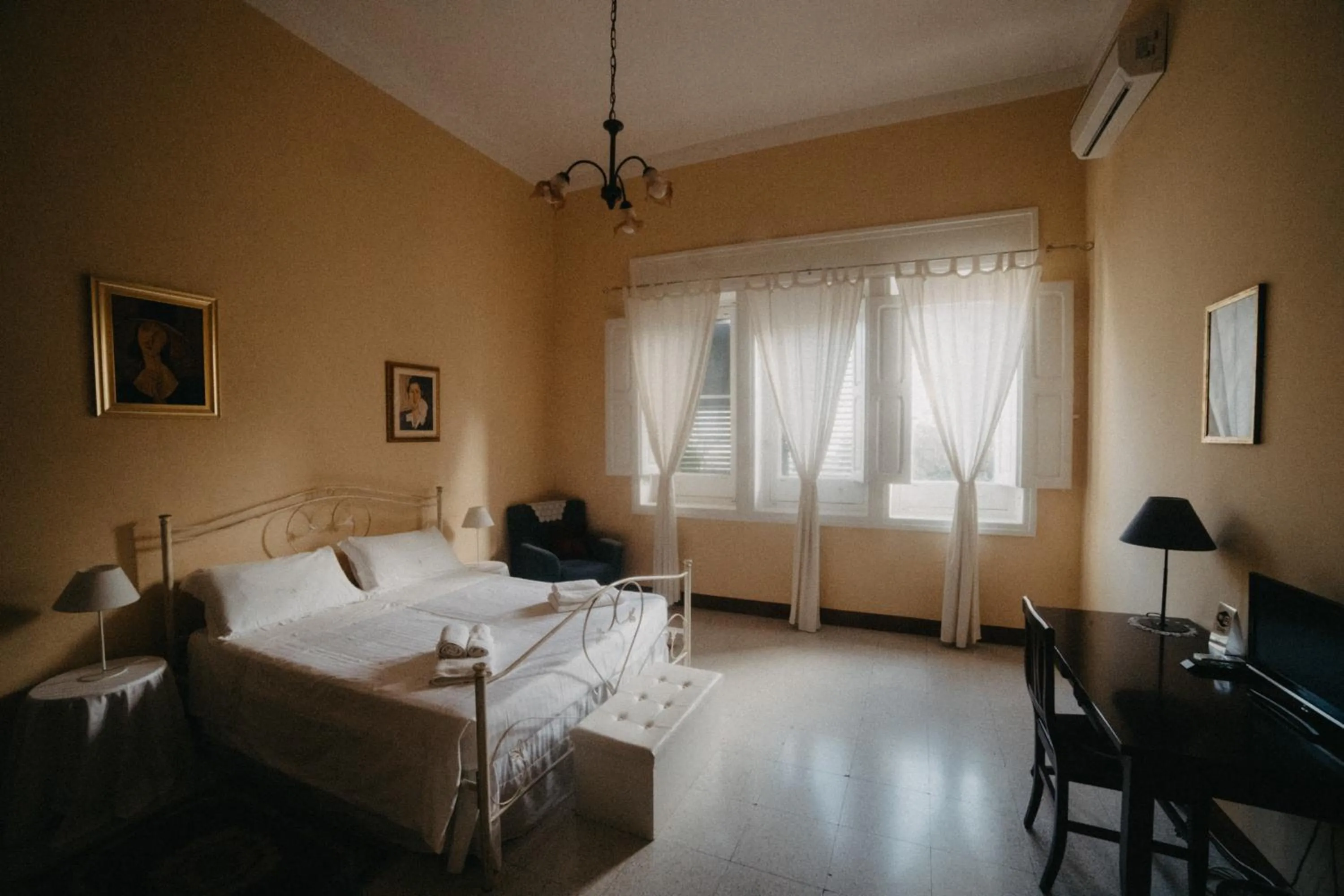 Bed in Piazza Argento